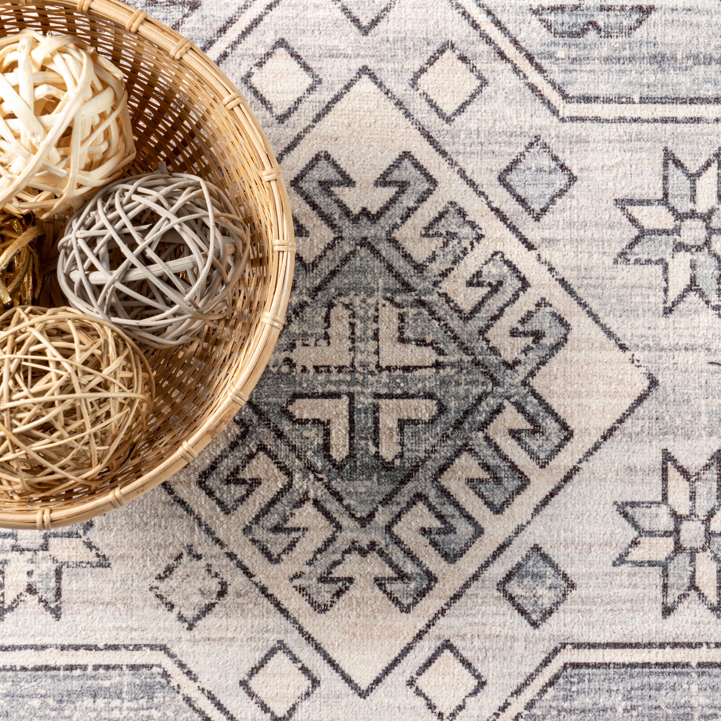 Bowie Machine Washable Tribal Pattern Area Rug - Image 19