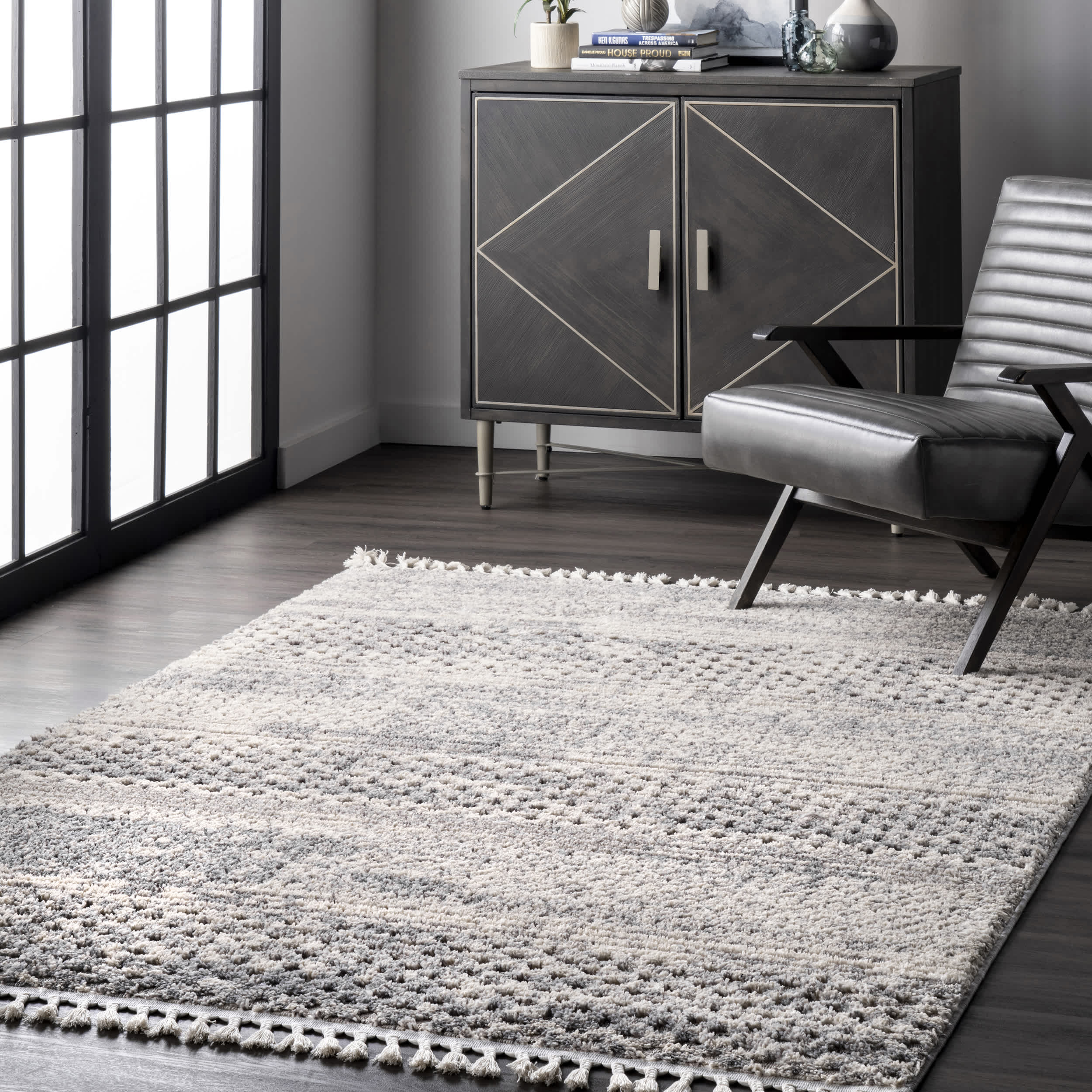 Lira Textured Geometric Tassel Area Rug - Image 2