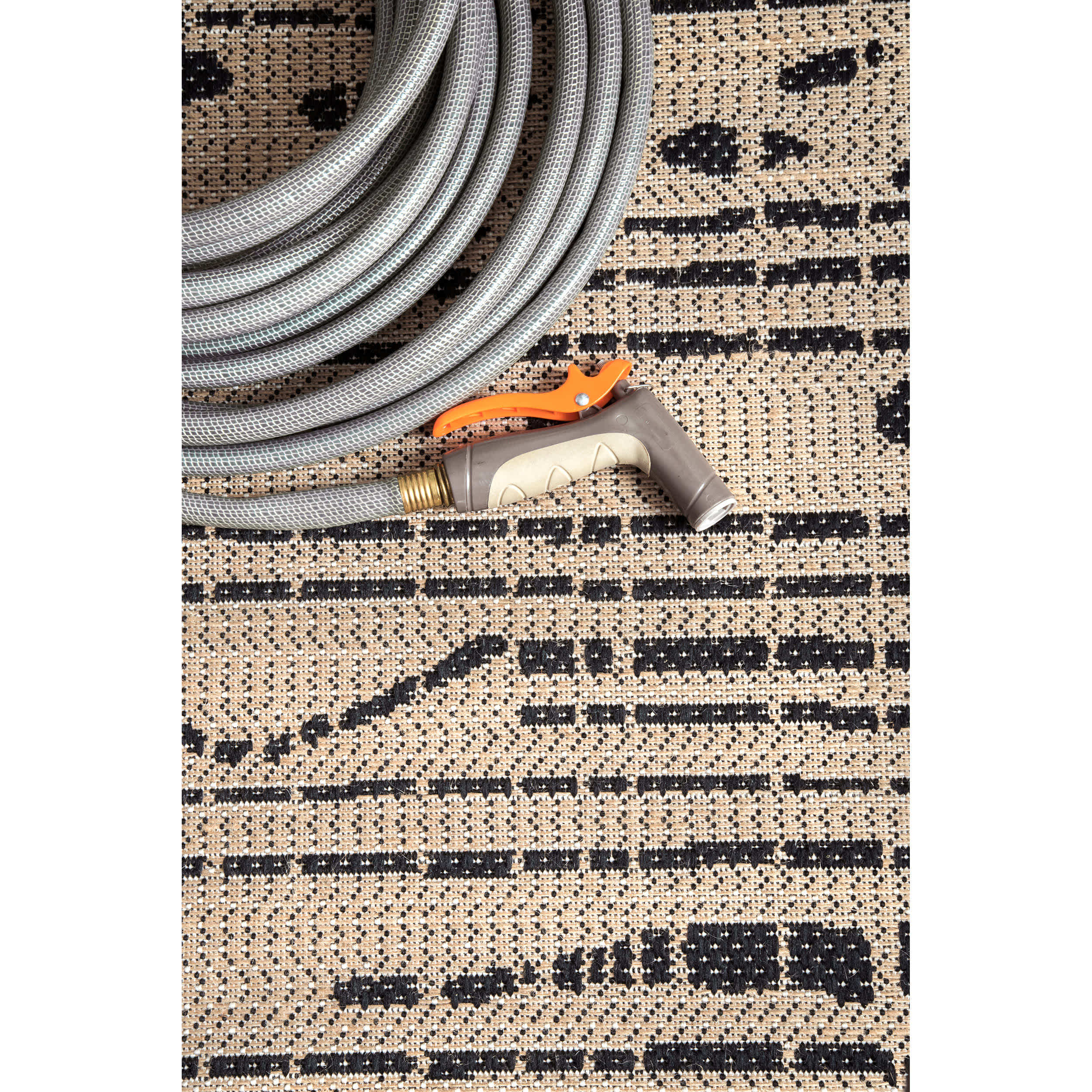 Indoor/Outdoor Modern Abstract Claudette Area Rug - Image 5