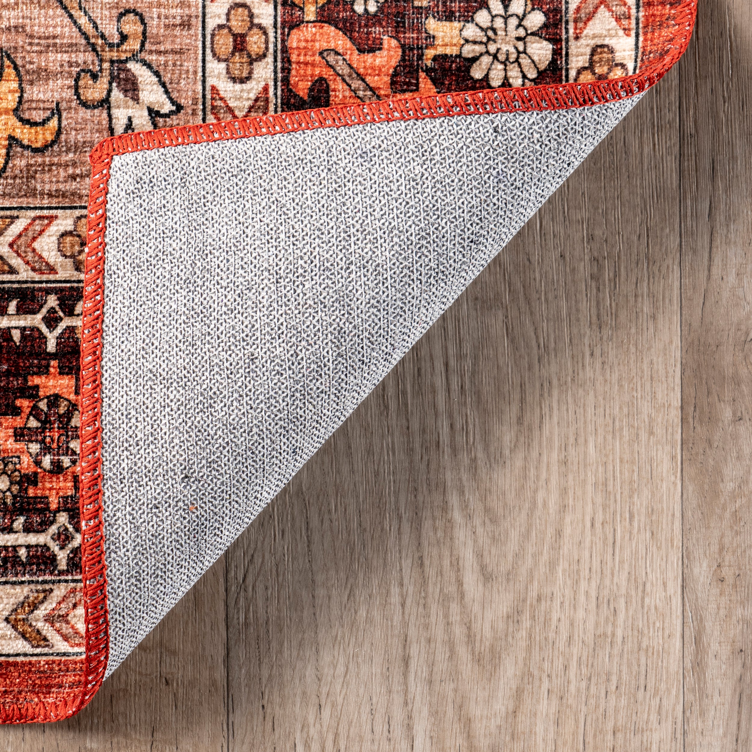 Hera Medallion Stain-Resistant Machine Washable Area Rug - Image 7