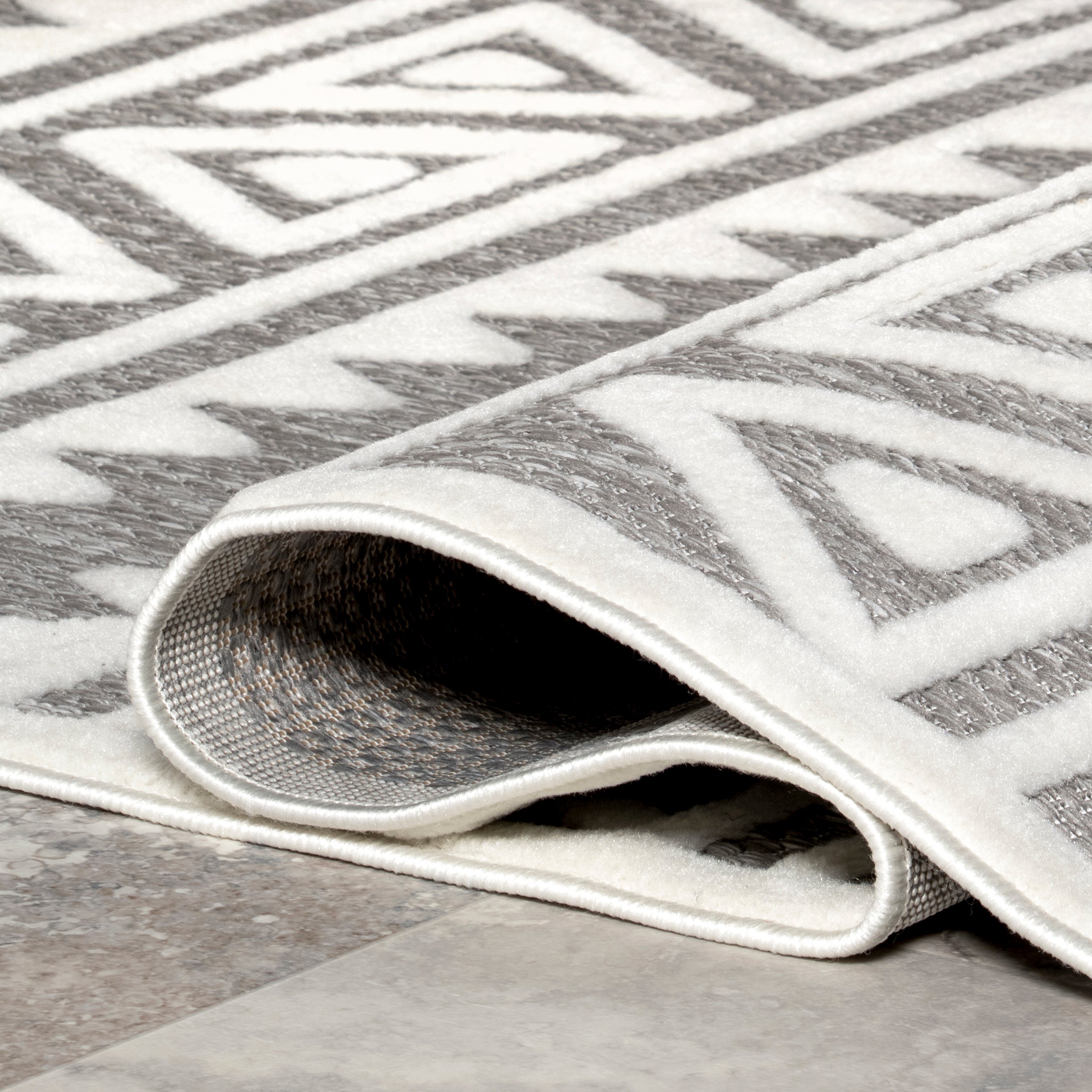 Lanelle Tribal Banded Indoor/Outdoor Area Rug - Image 4
