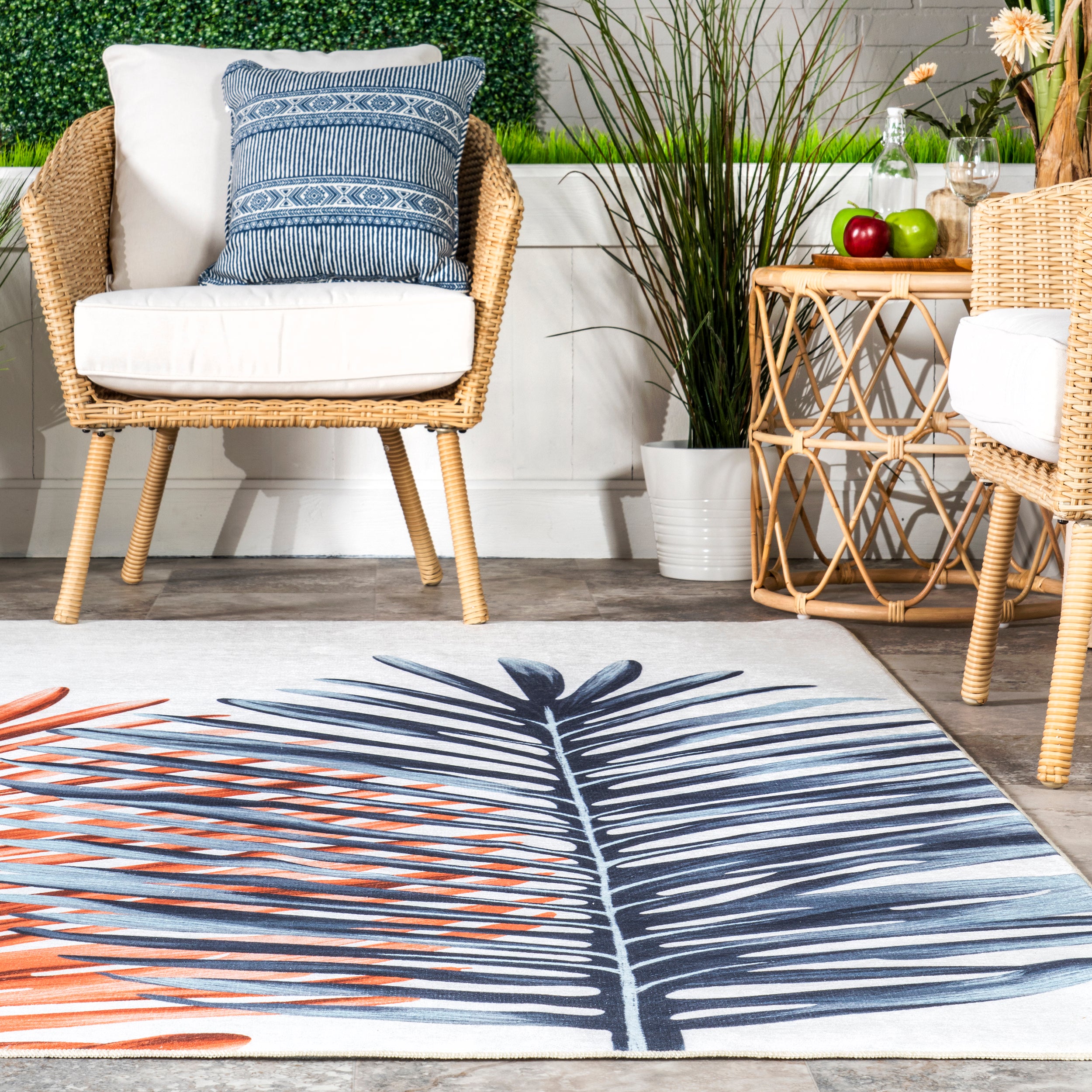 Auri Double Palm Indoor/Outdoor Machine Washable Area Rug - Image 8