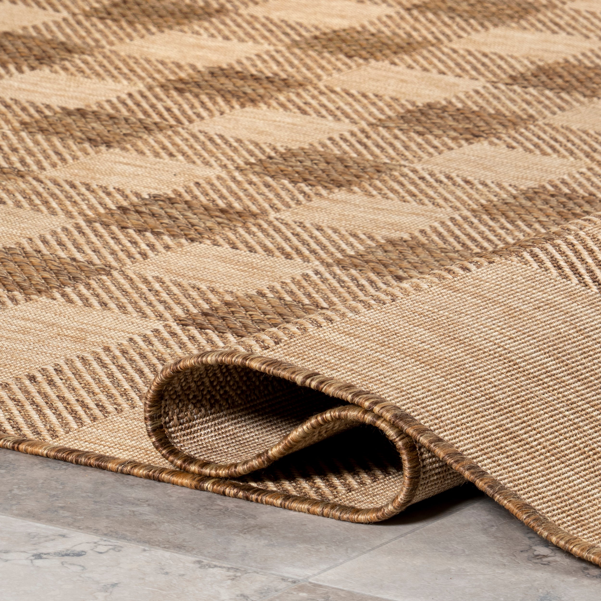 Sandee Casual Plaid Indoor/Outdoor Area Rug - Image 4