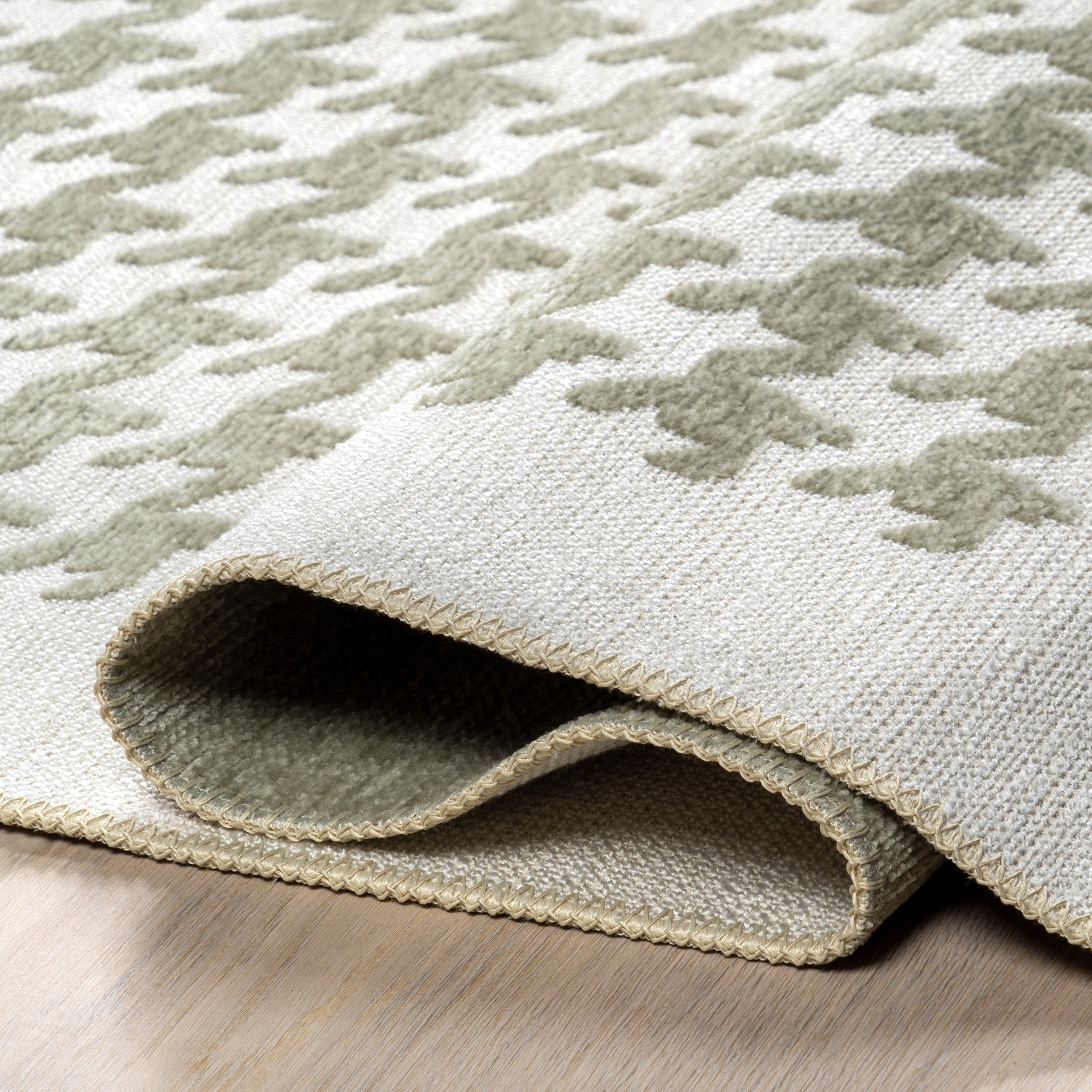 Iyla SuperiorWash Geometric Reversible Area Rug - Image 4