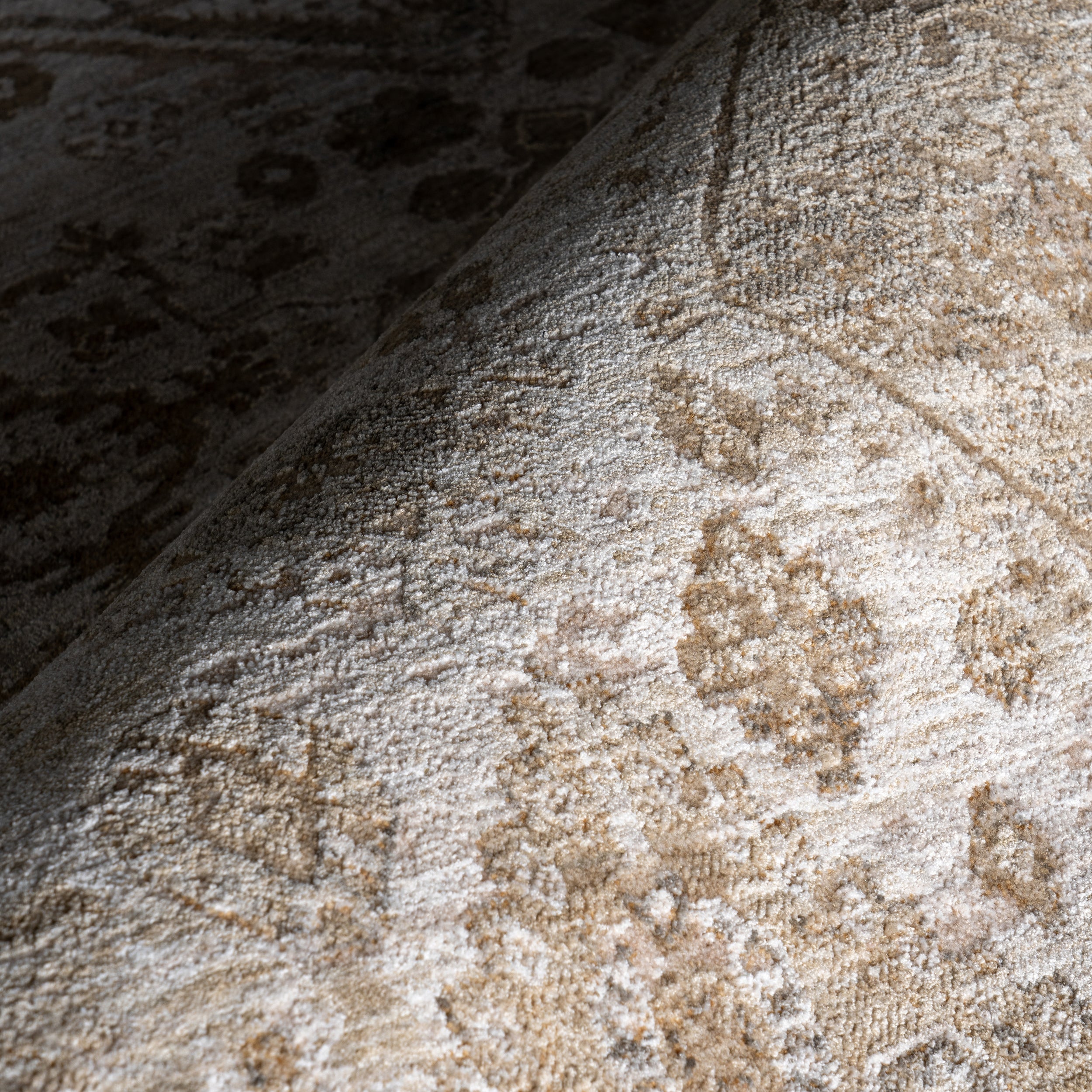 Klyah Medallion Fringe Area Rug - Image 5