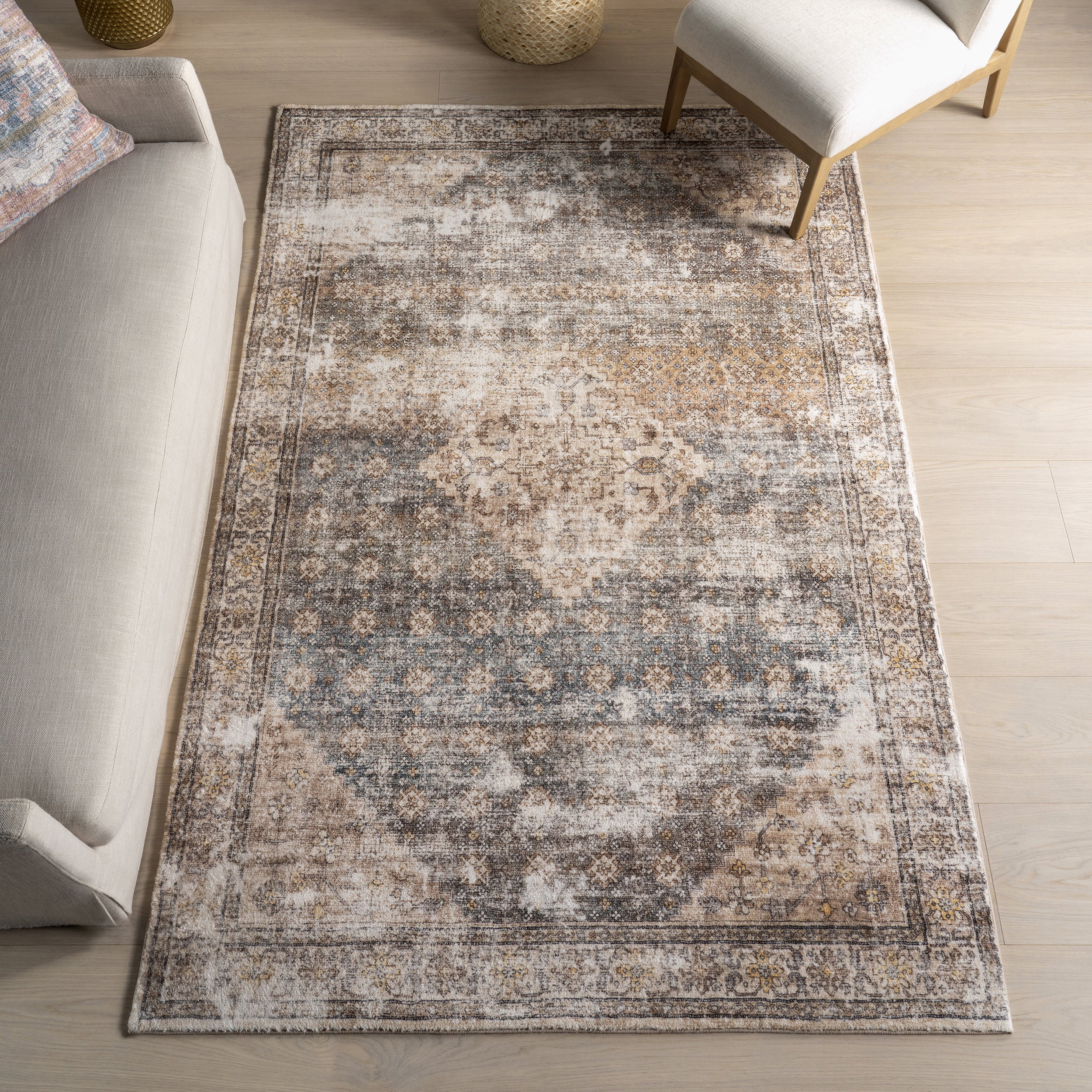 Talita Medallion Machine Washable Area Rug - Image 2