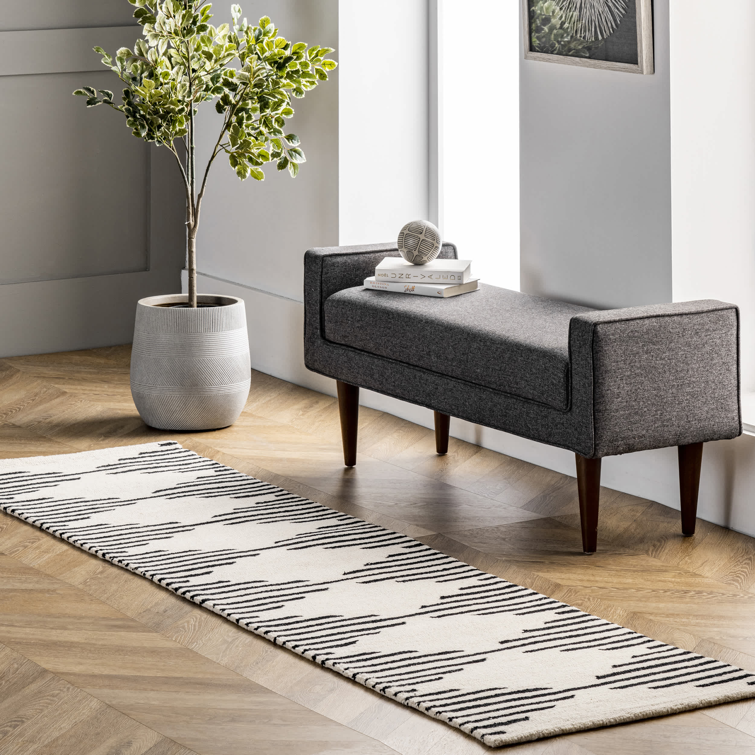 Flynne Handmade Contemporary Wool Area Rug - Image 10