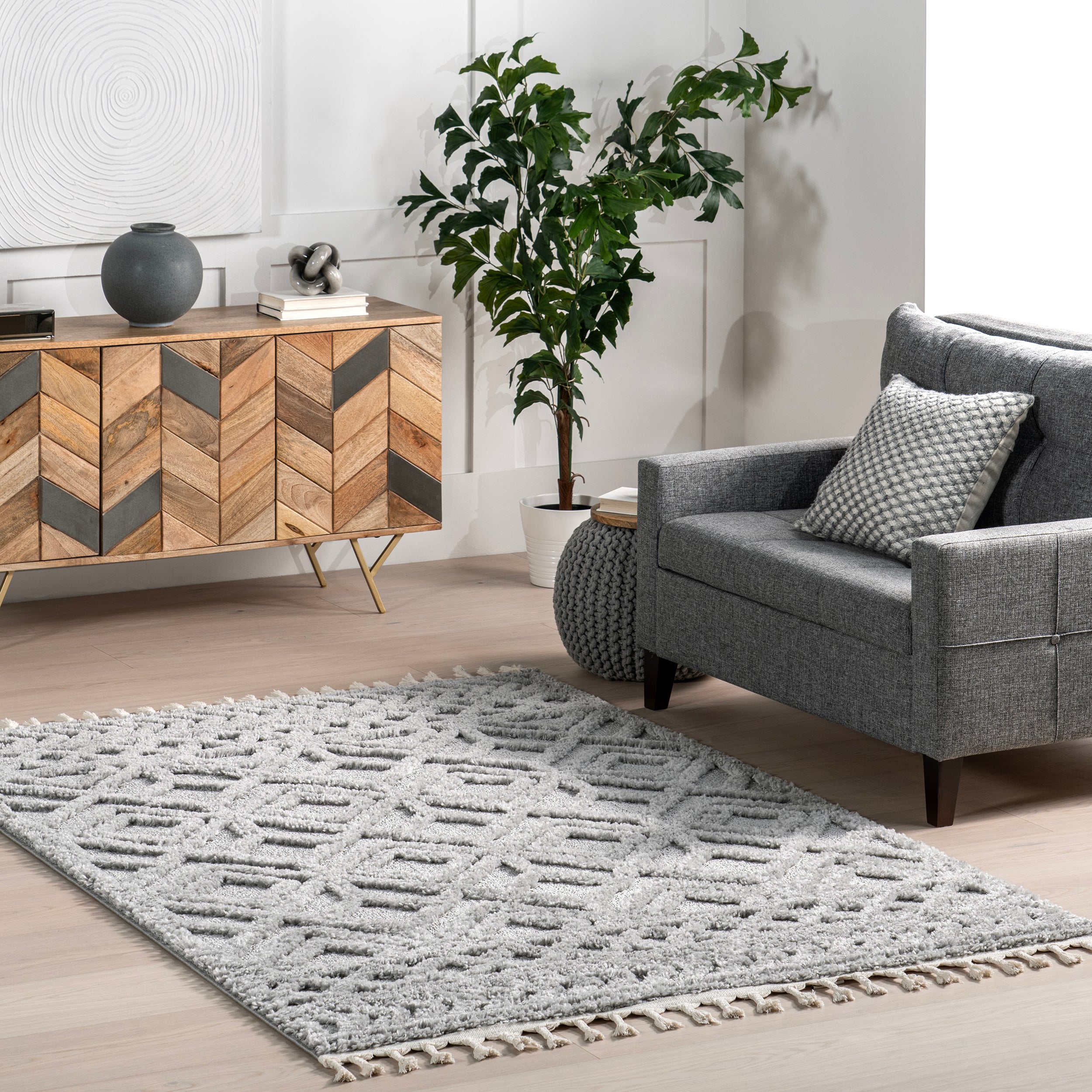 Akia Lattice High/Low Tassel Area Rug - Image 12