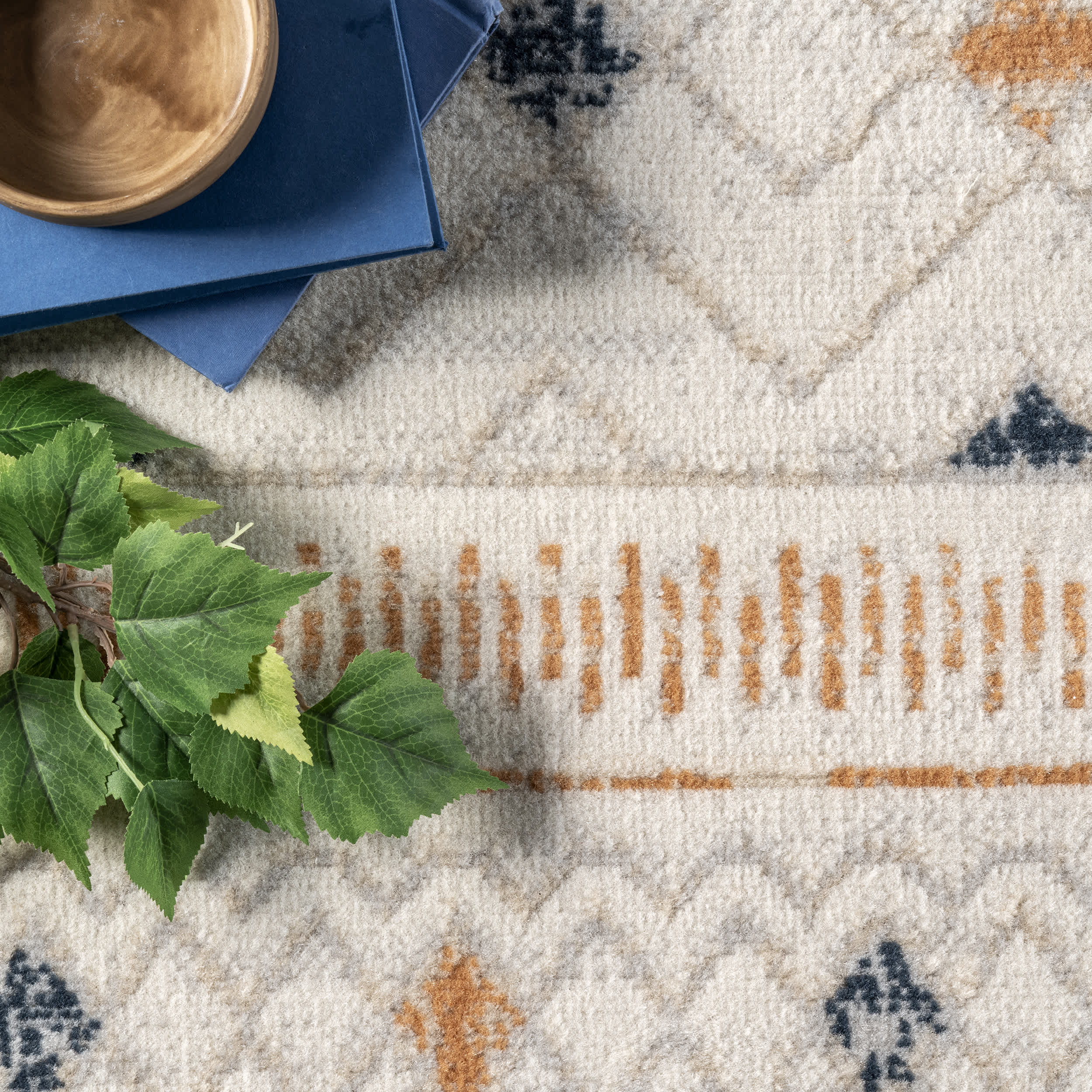 Sevanna Distressed Tribal Trellis Area Rug - Image 6