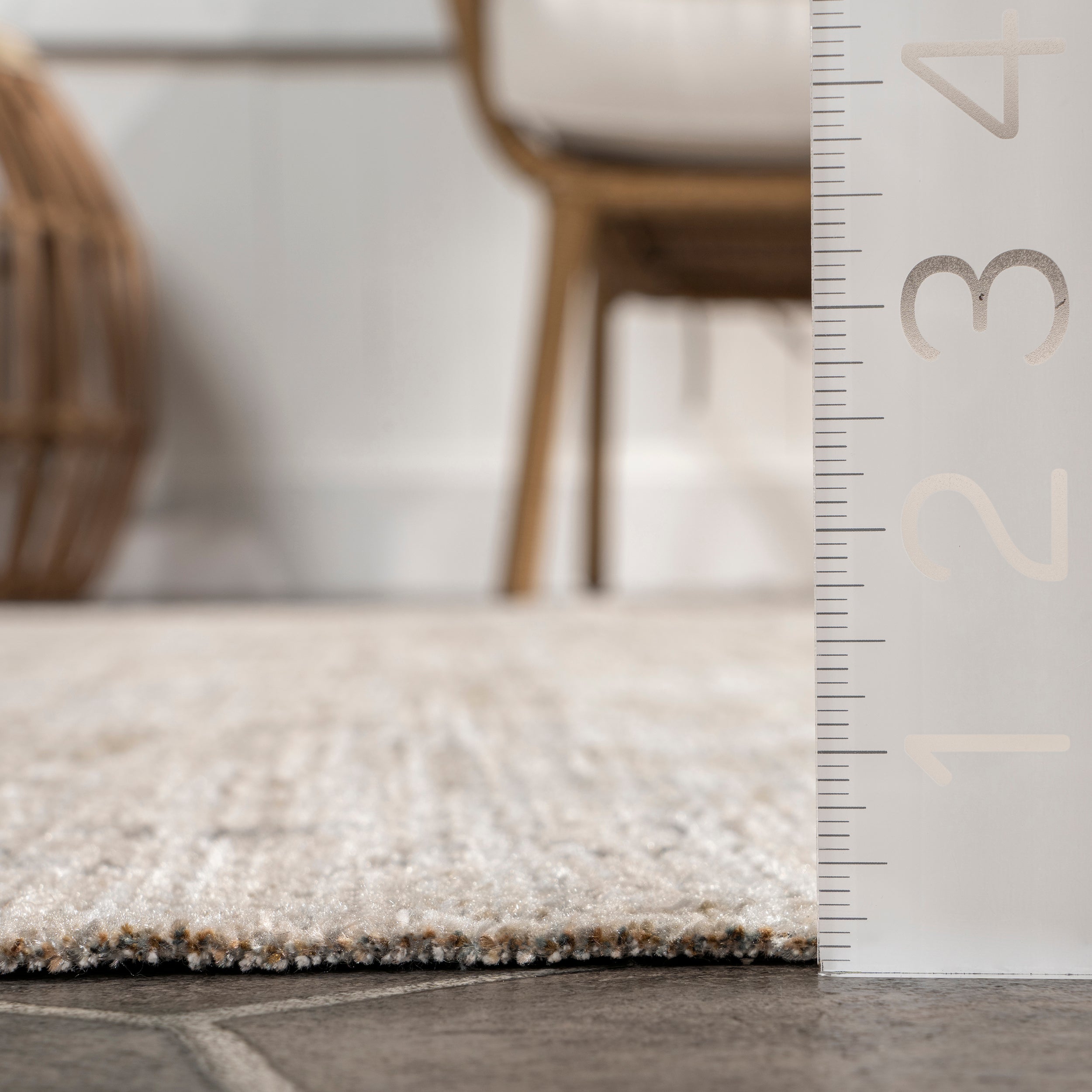 Aine Bordered Machine Washable Indoor/Outdoor Area Rug - Image 3