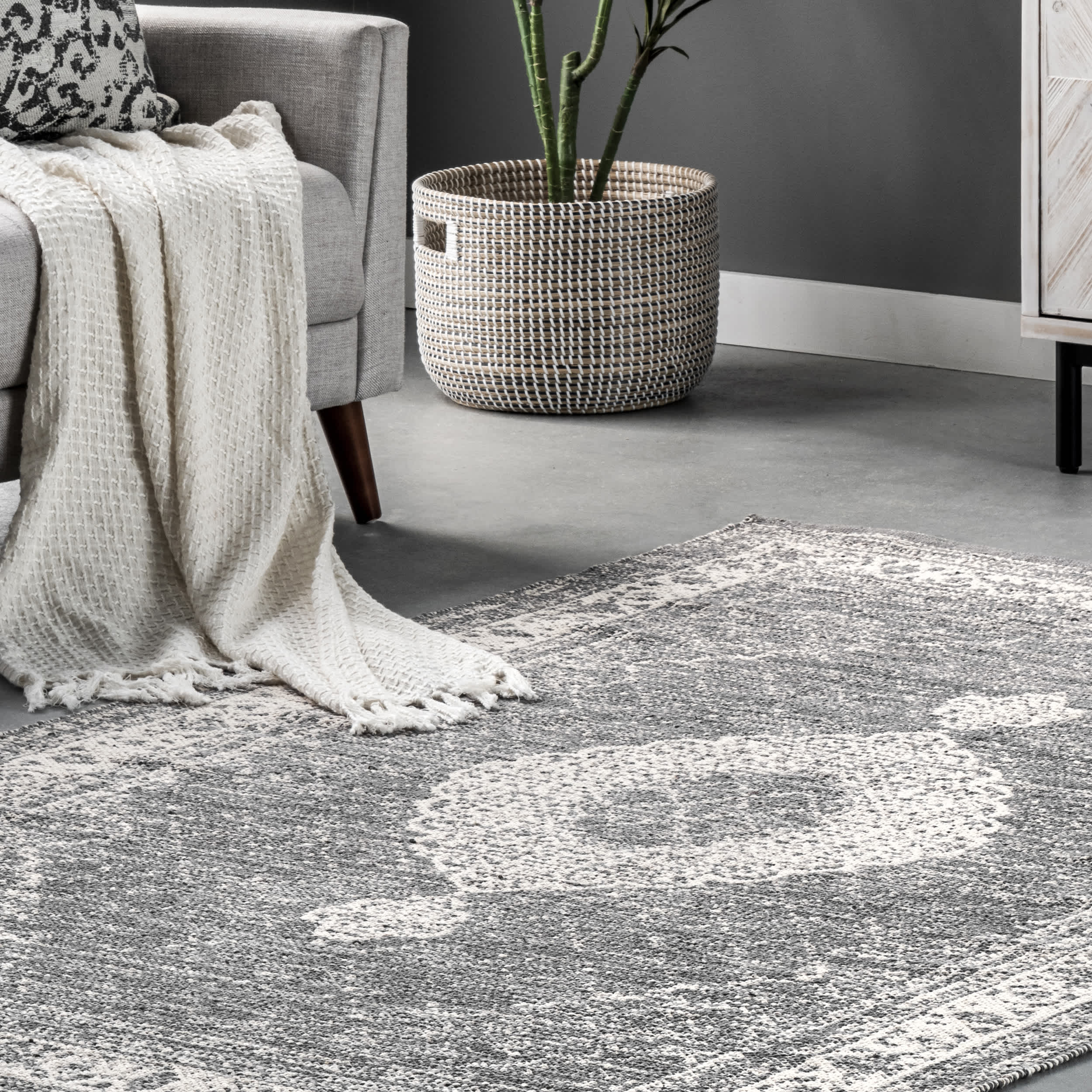 Ronnie Flatweave Traditional Medallion Area Rug - Image 9
