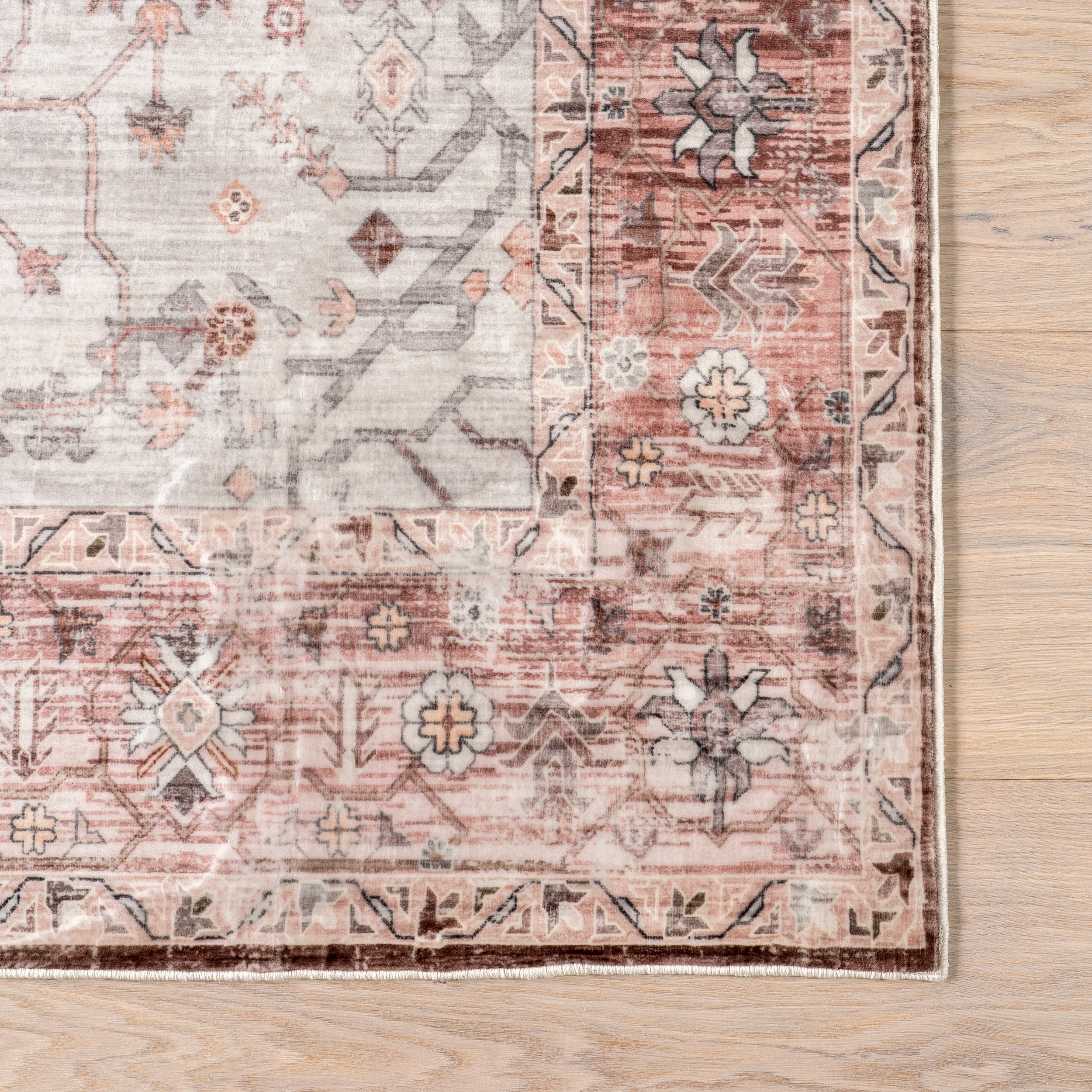 April Traditional Medallion Machine Washable Area Rug - Image 5