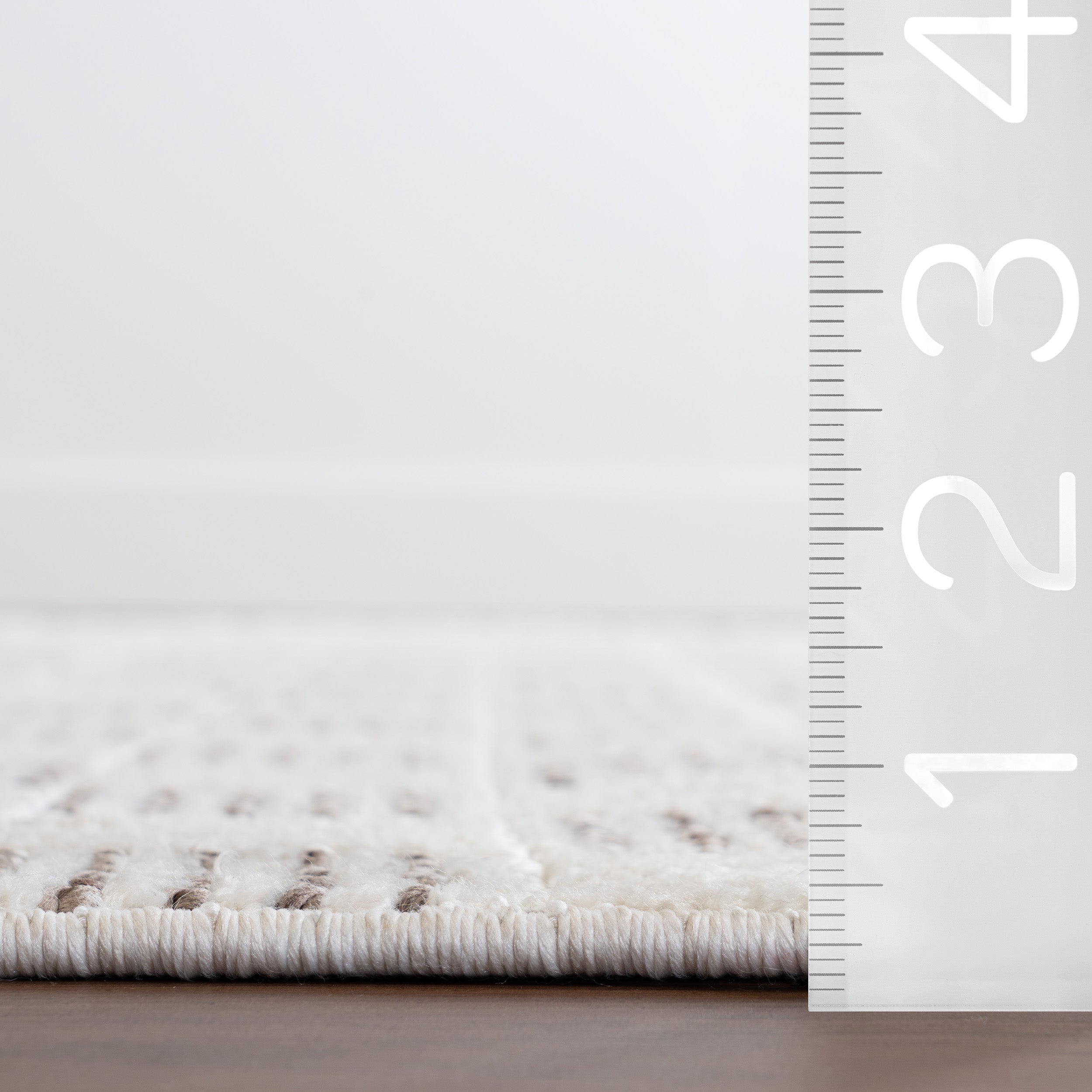 Allona Geometric Tassels Area Rug - Image 3