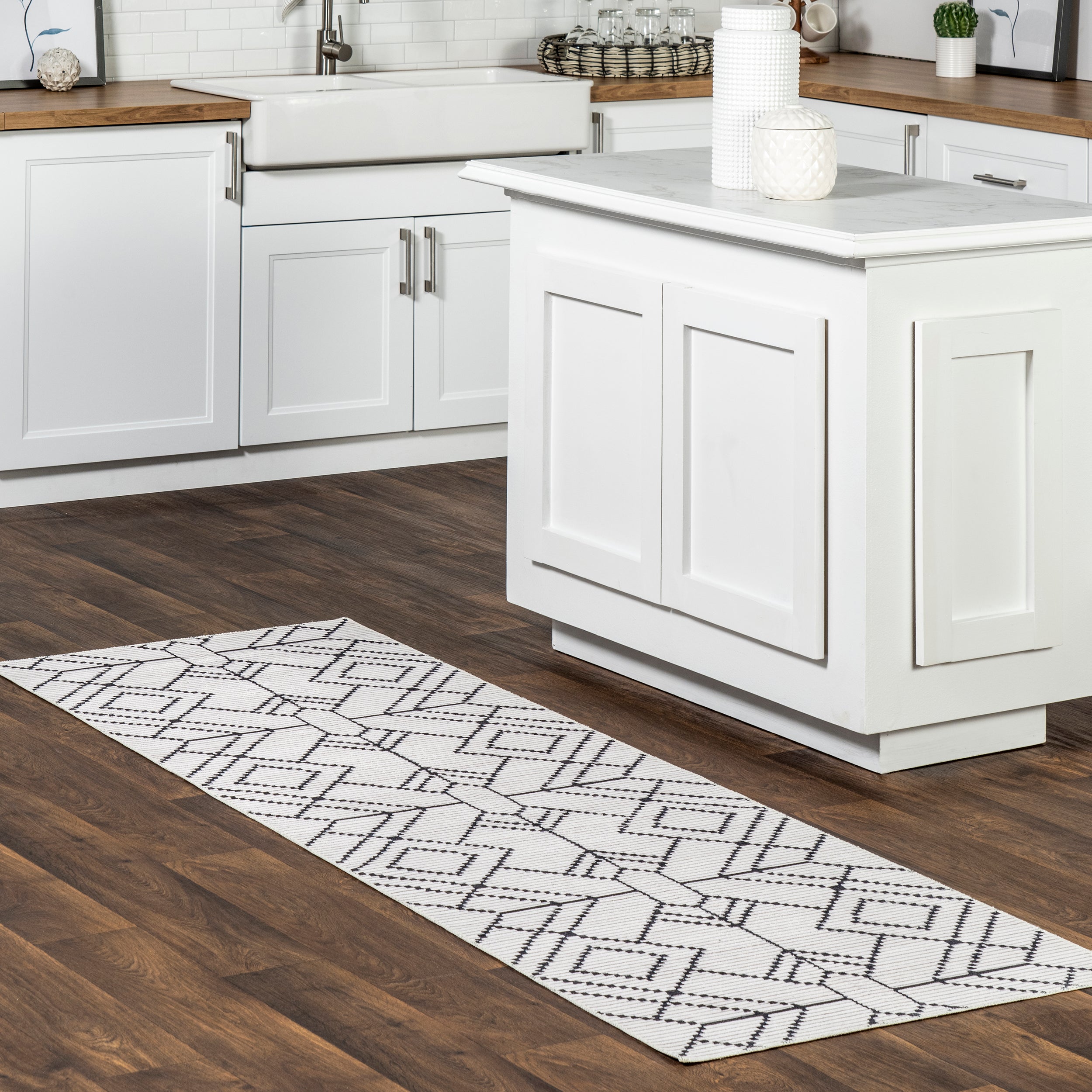 Echo Multi Diamond Machine Washable Area Rug - Image 10