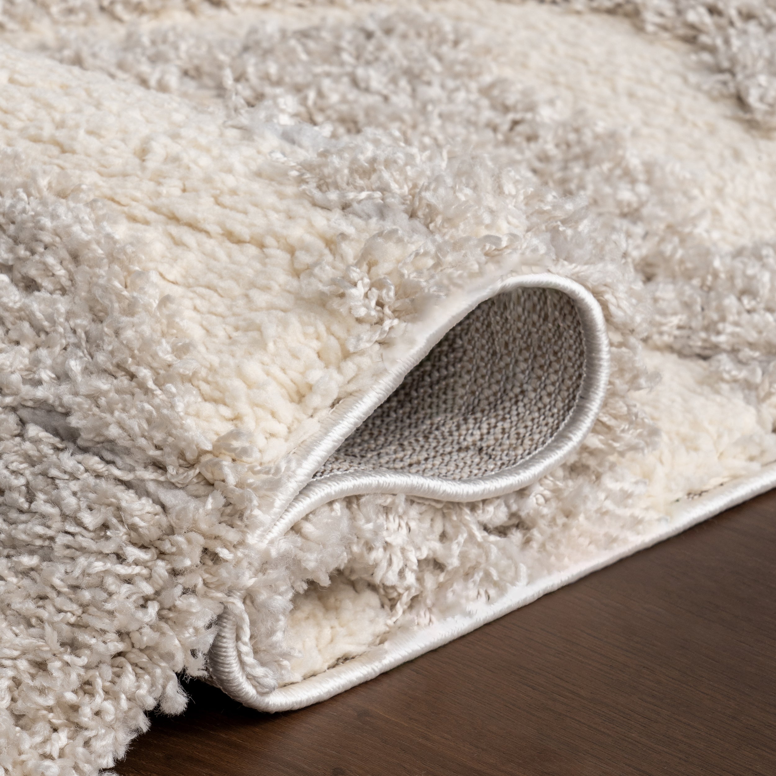 Daisy Glam Area Rug - Image 4