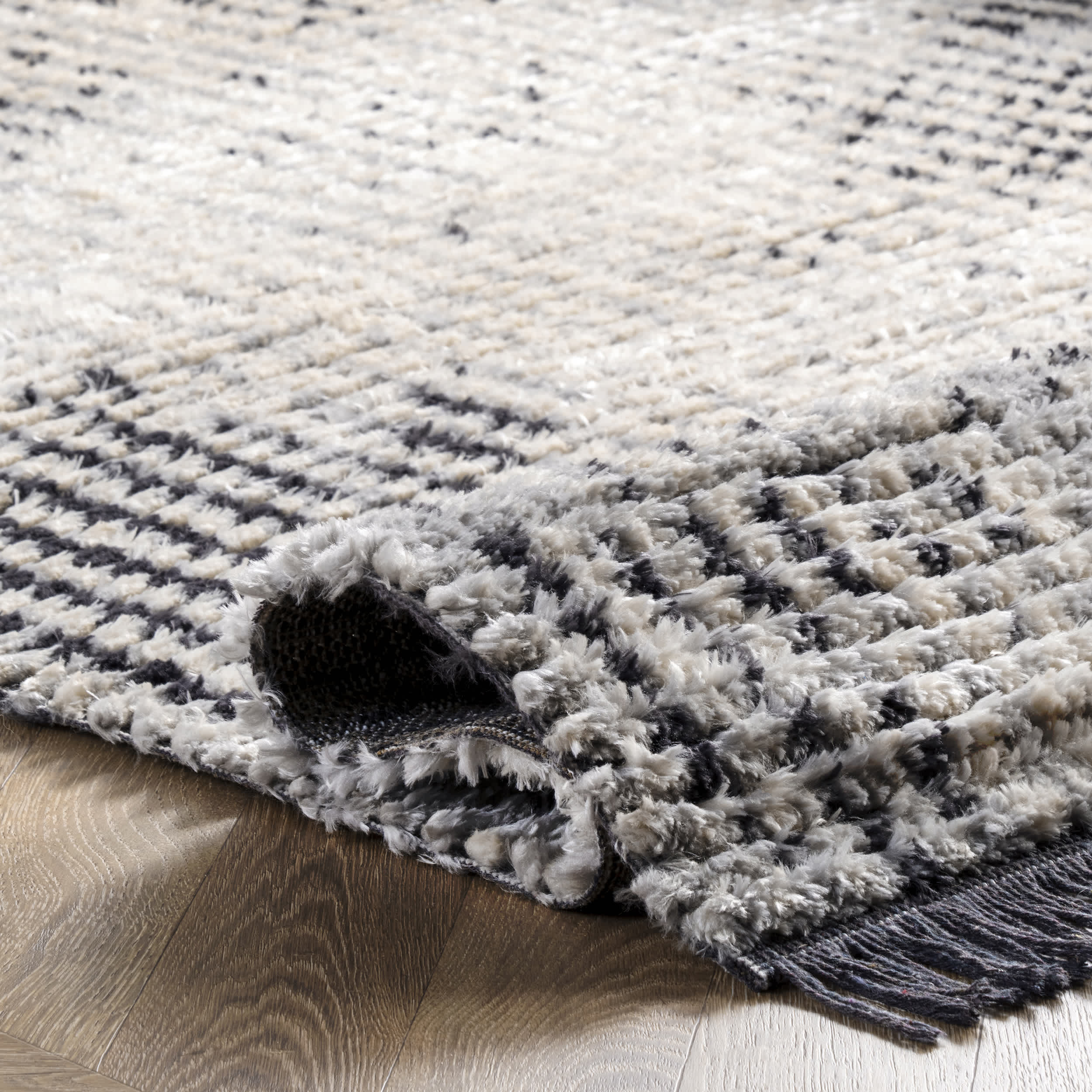 Mandi Soft Shag Abstract Fringe Area Rug - Image 4