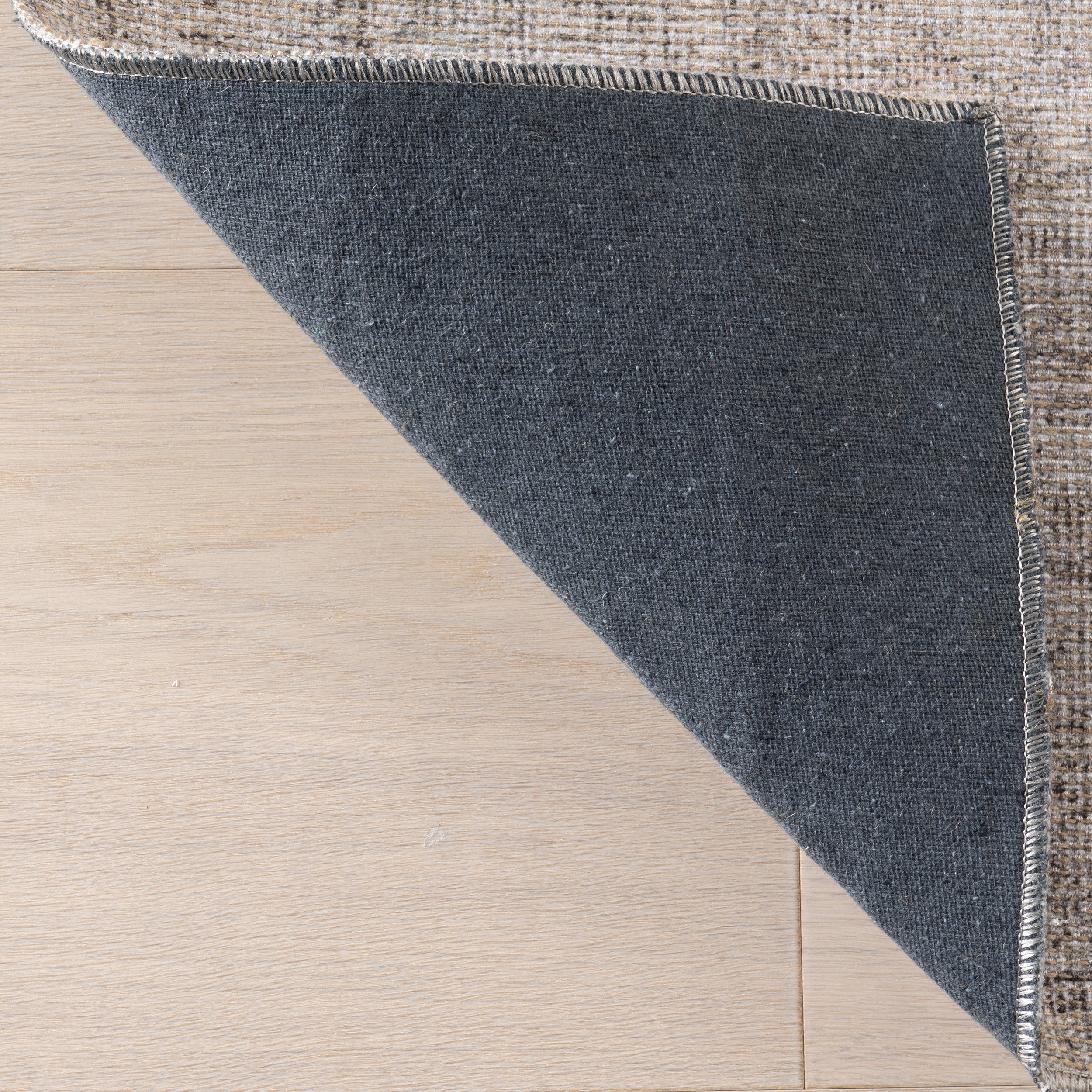 Hillstone Collection Giorgina Traditional Vintage Medallion Area Rug - Image 8