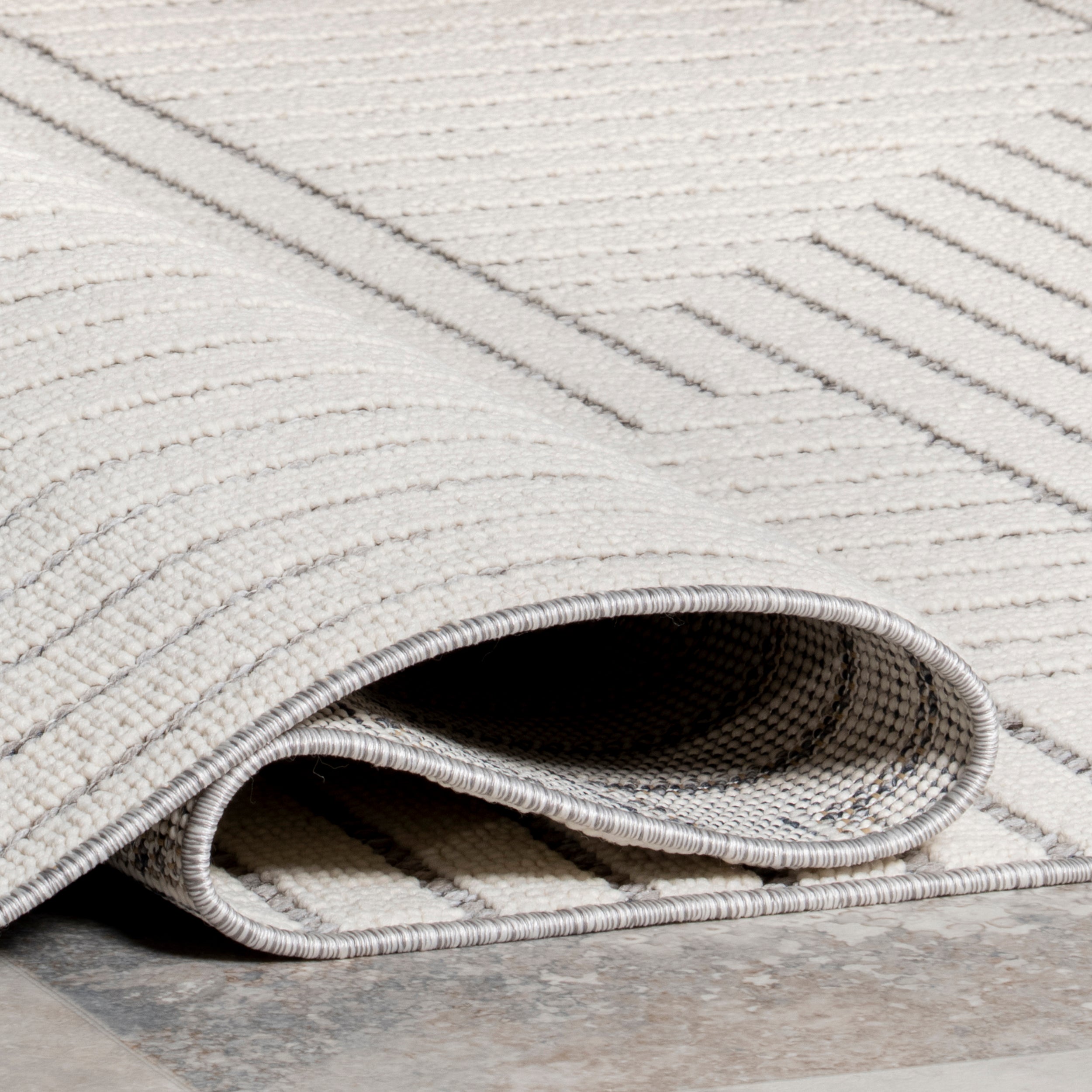 Klara Transitional Indoor/Outdoor Area Rug - Image 4