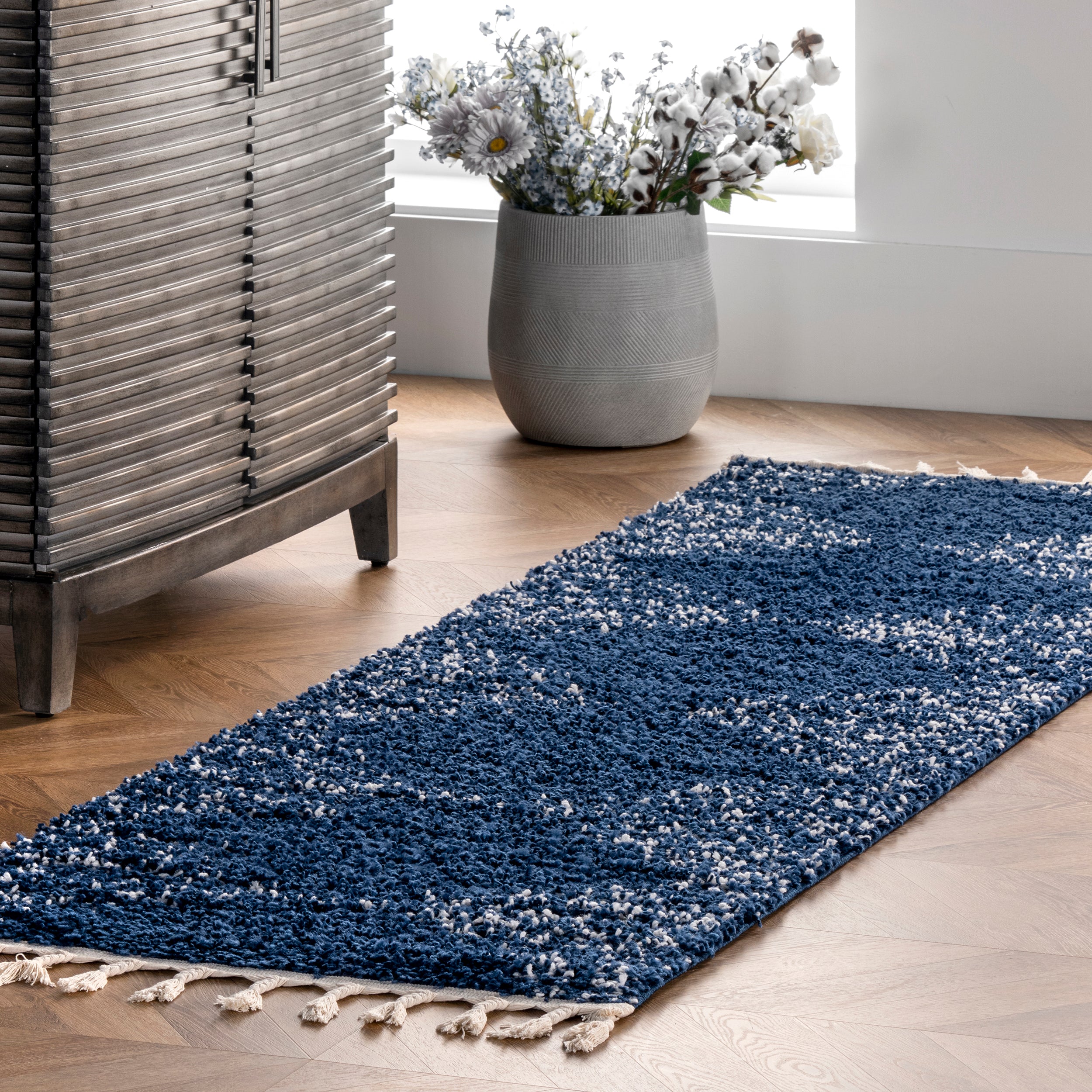 Bria Moroccan Shag Tasseled Area Rug - Image 22
