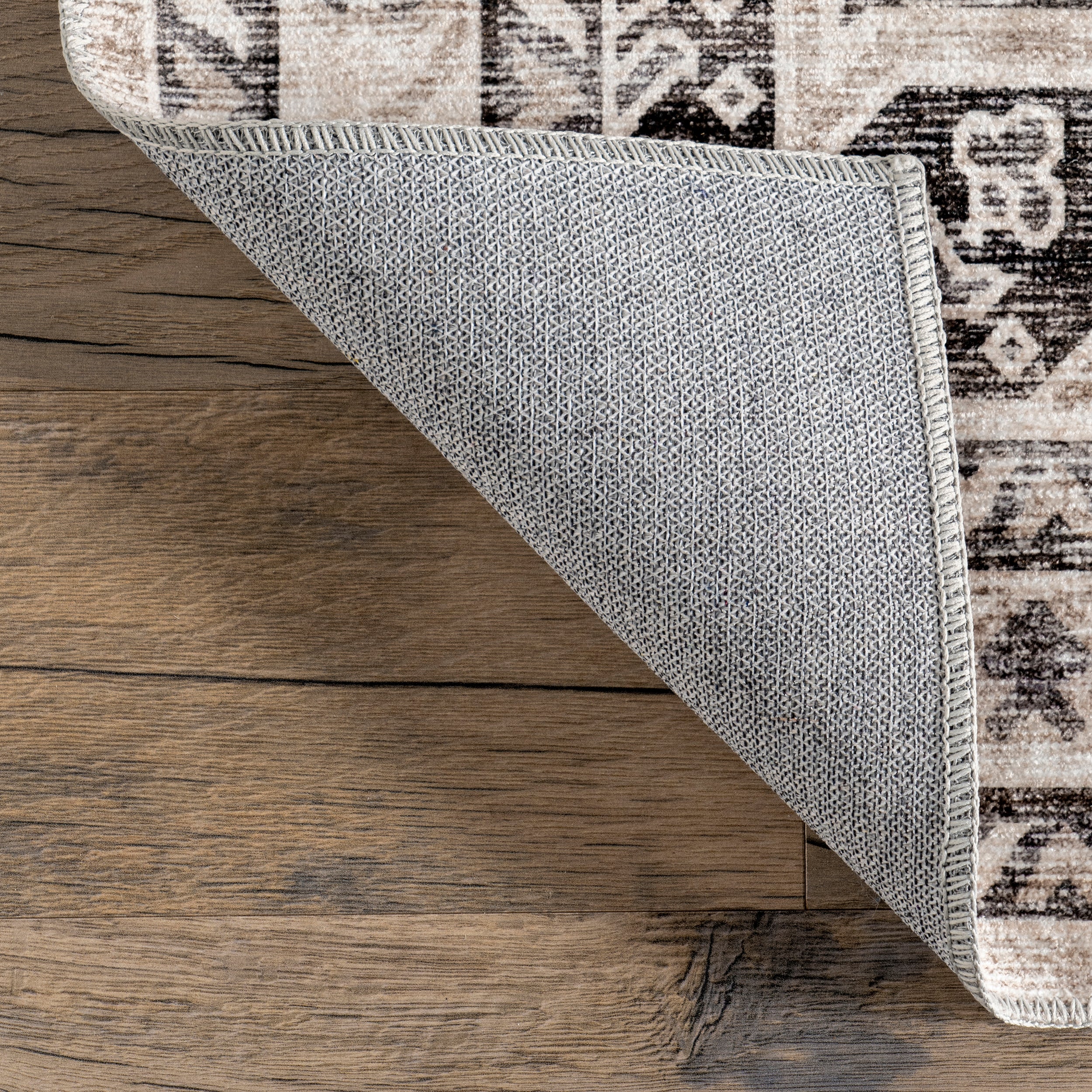 Eira Medallion Stain-Resistant Machine Washable Area Rug - Image 7