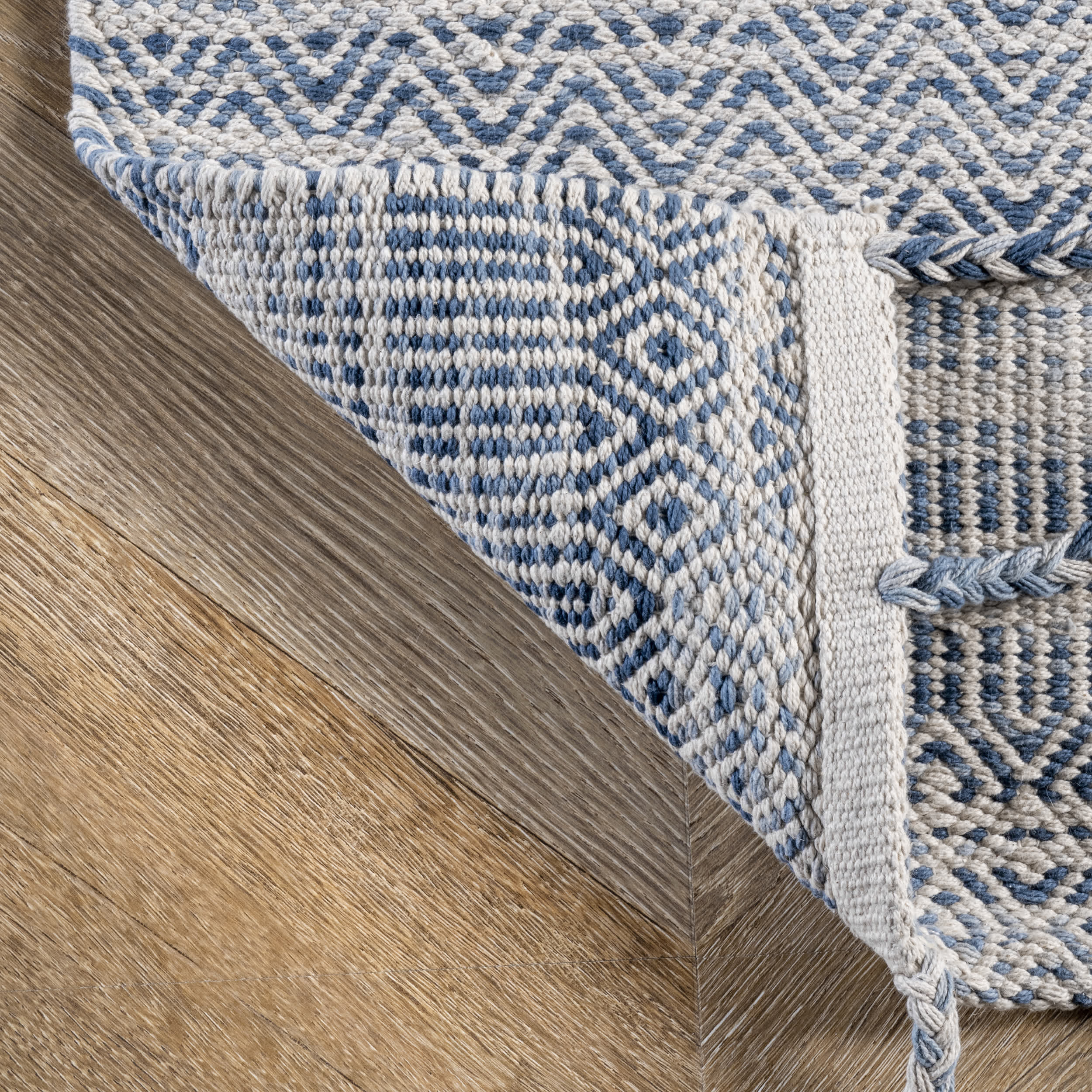 Diem Geometric Cotton Tassel Area Rug - Image 7