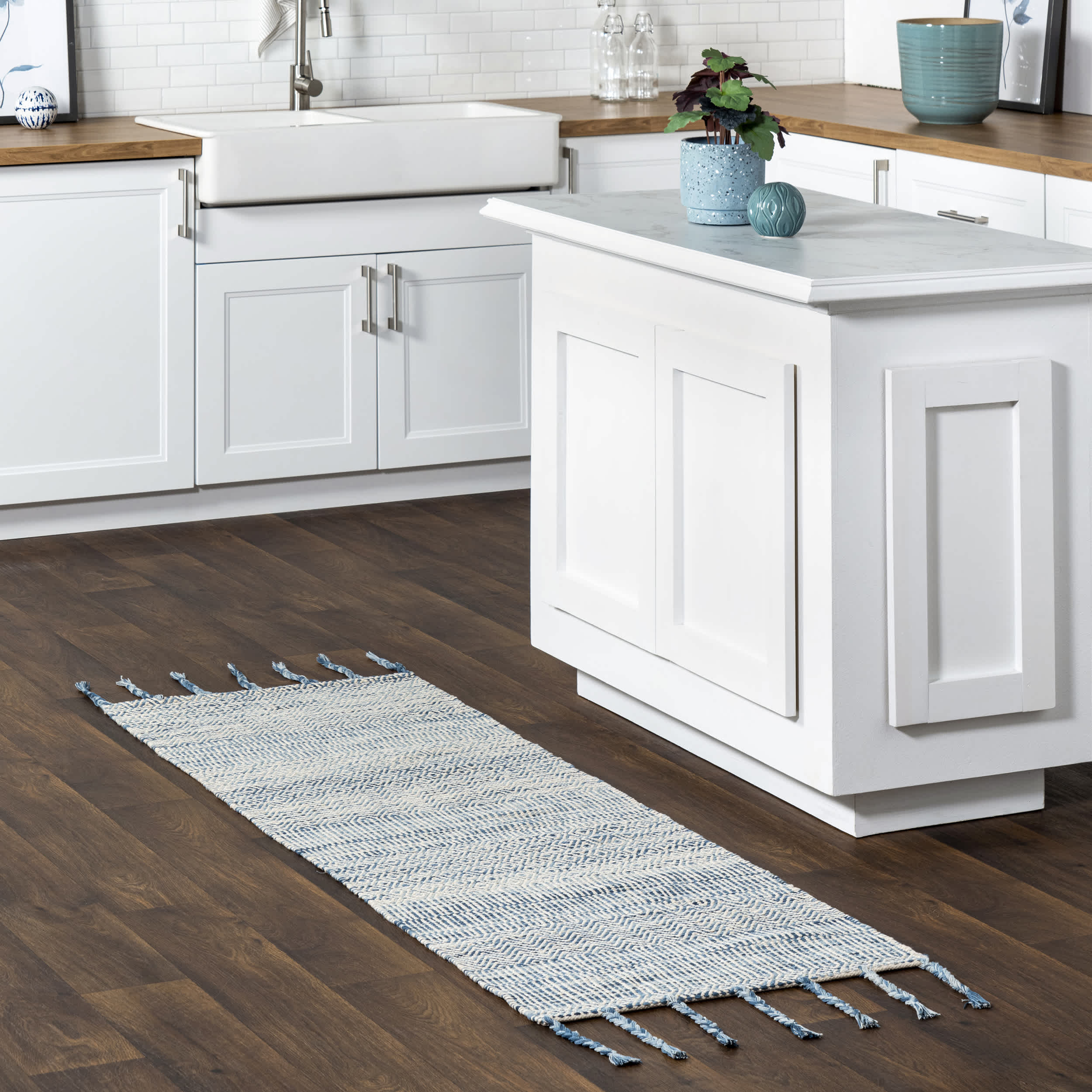 Diem Geometric Cotton Tassel Area Rug - Image 10