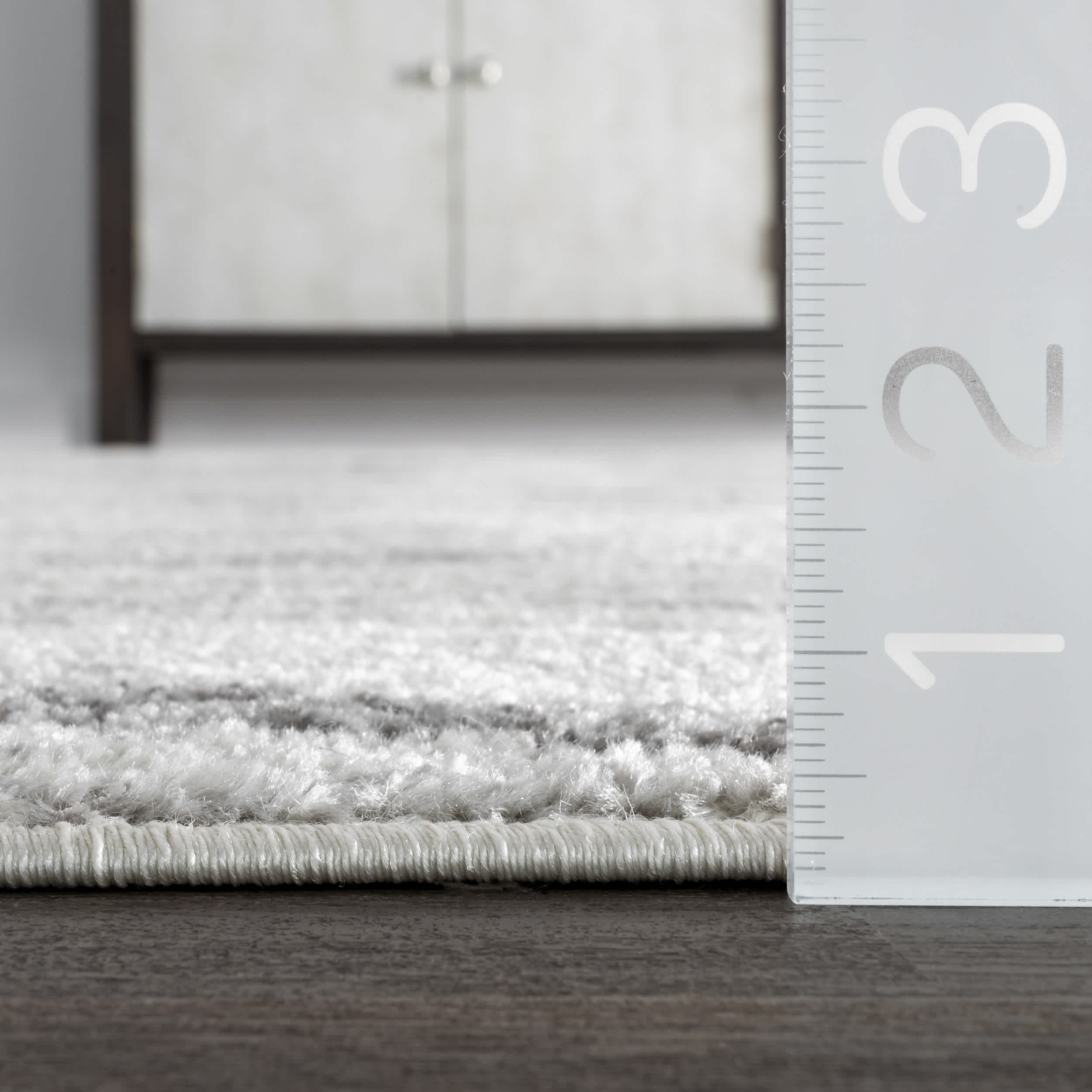 Thigpen Contemporary Area Rug - Image 3