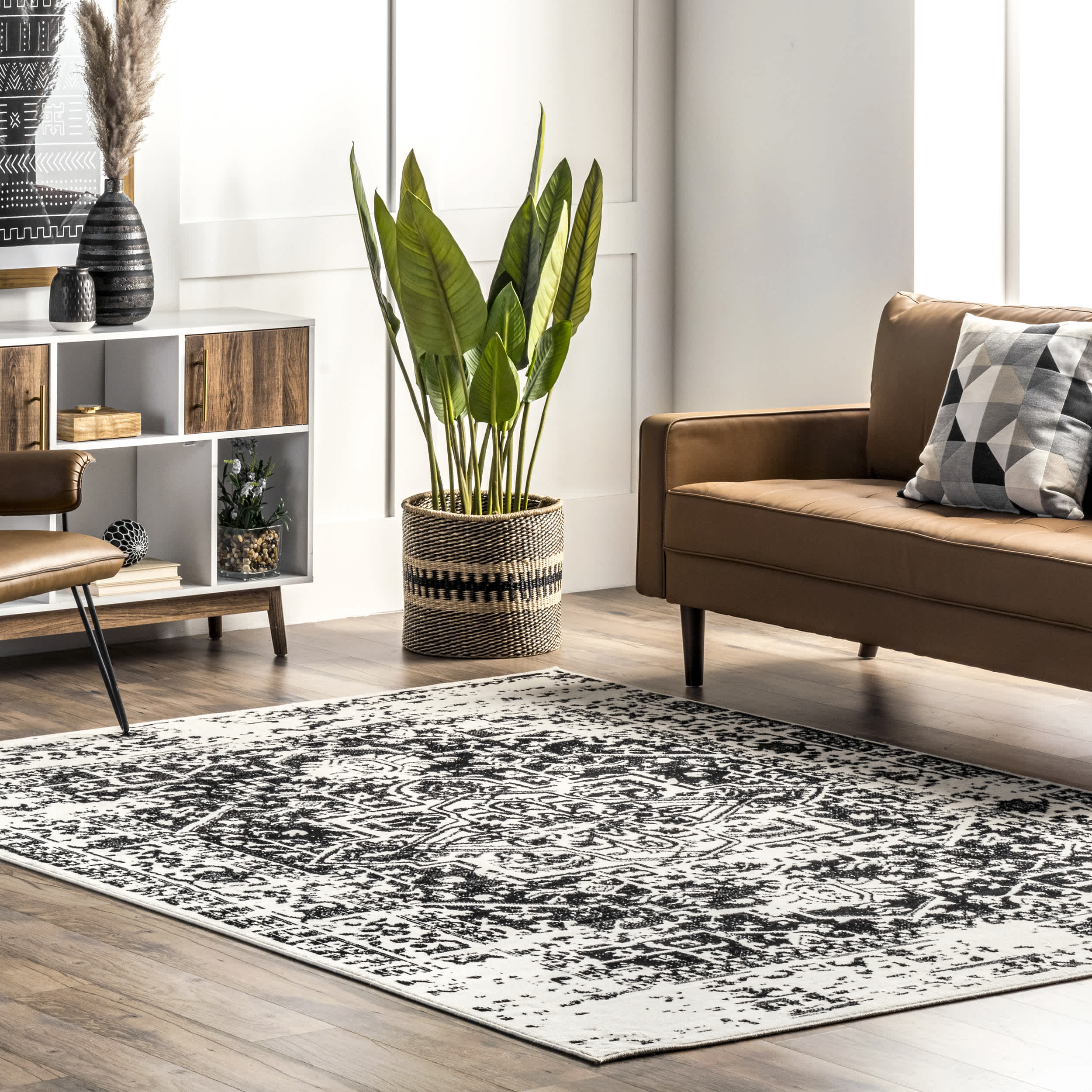 Jordana Vintage Distressed Medallion Area Rug - Image 2
