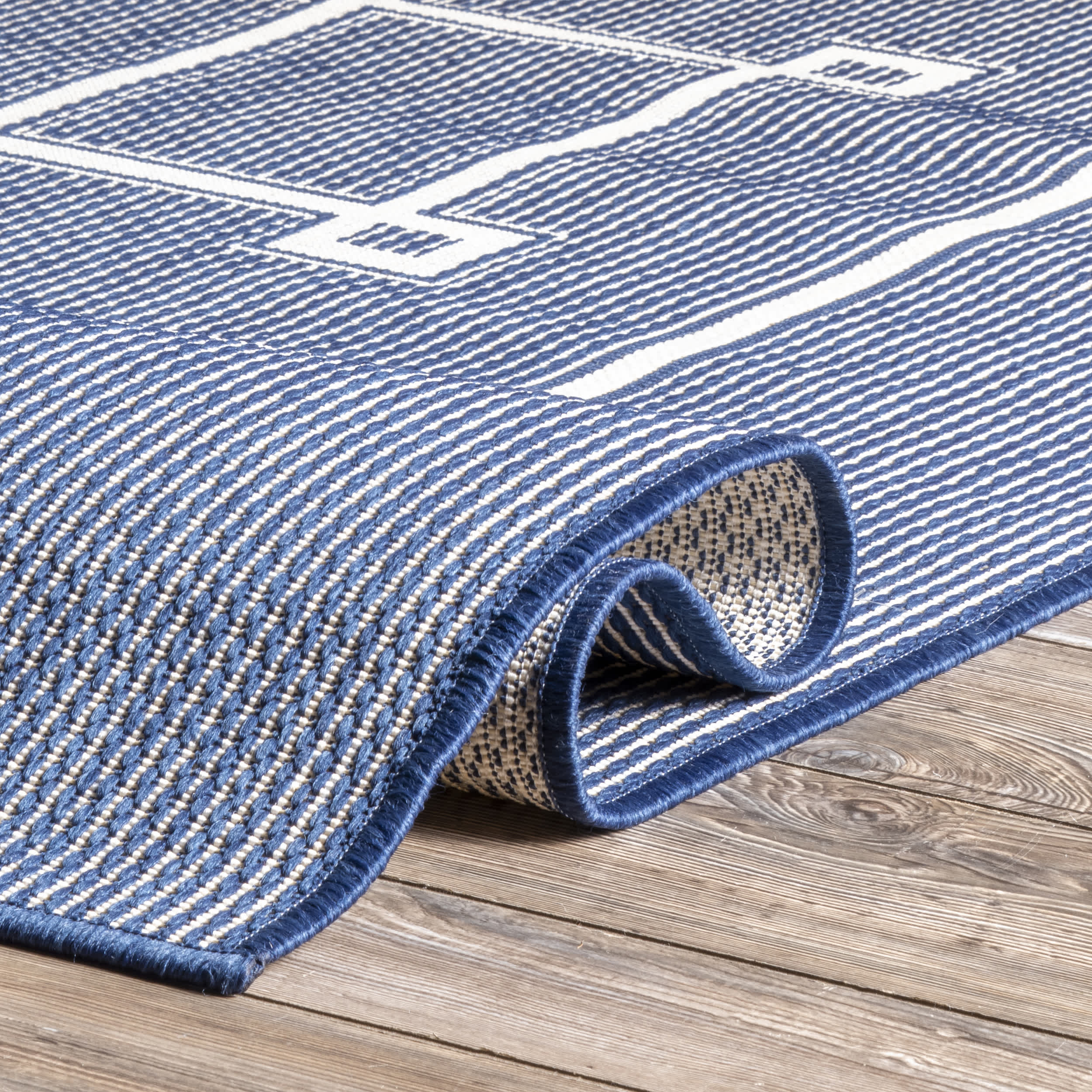 Hillary Geometric Tribal Indoor/Outdoor Area Rug - Image 4