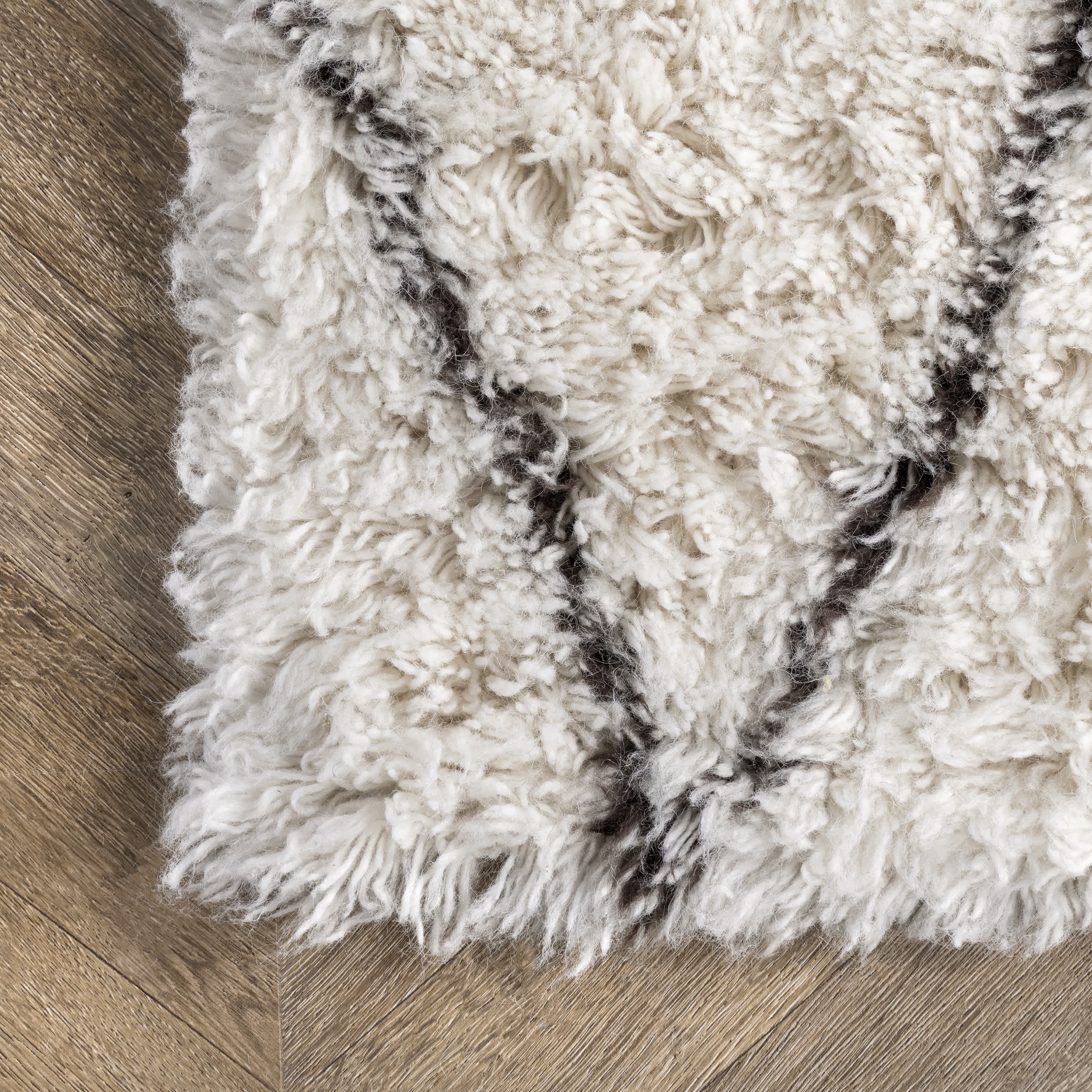 Hand Made Marrakech Shag Area Rug - Image 5