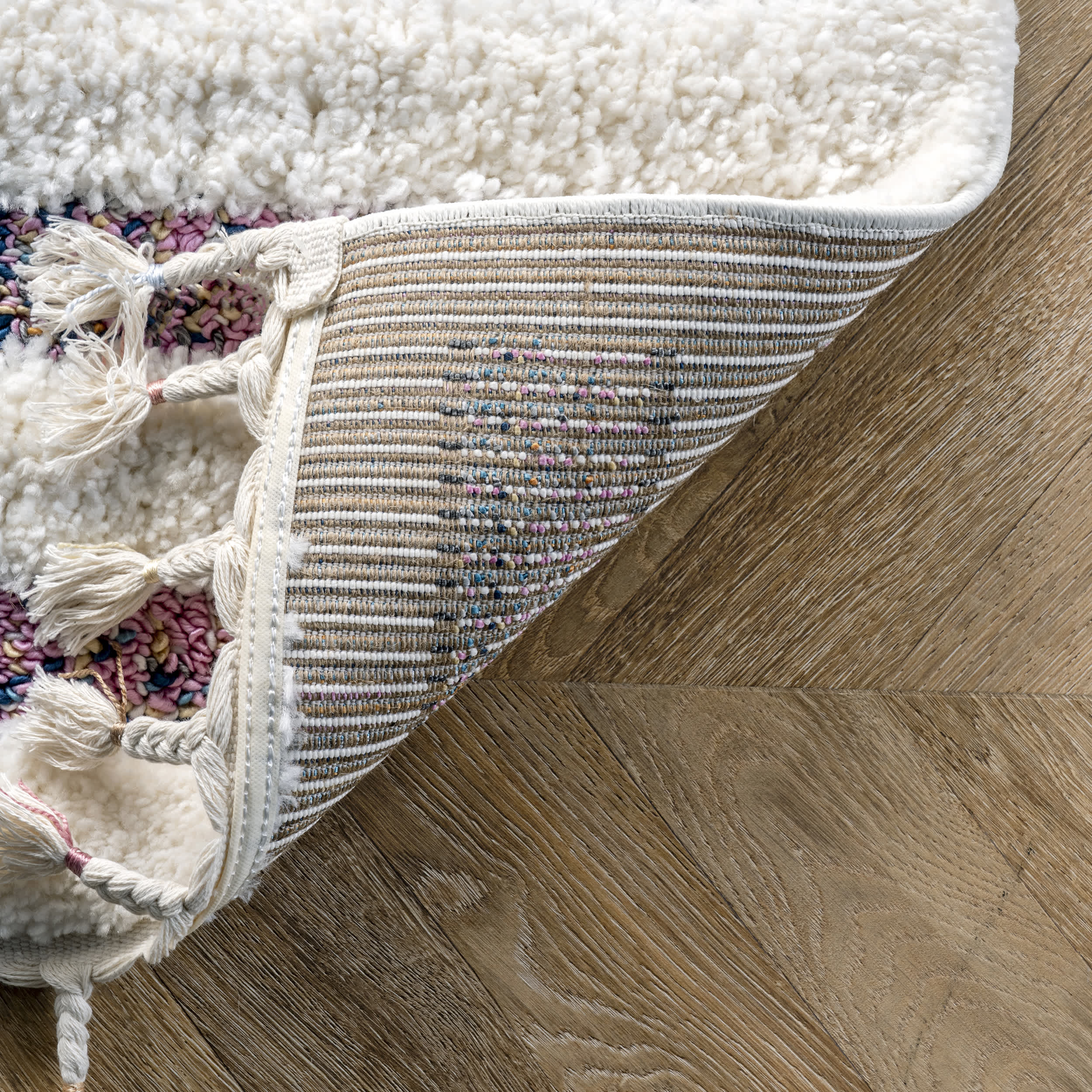 Bristol High-Low Geometric Ripples Tassel Area Rug - Image 7