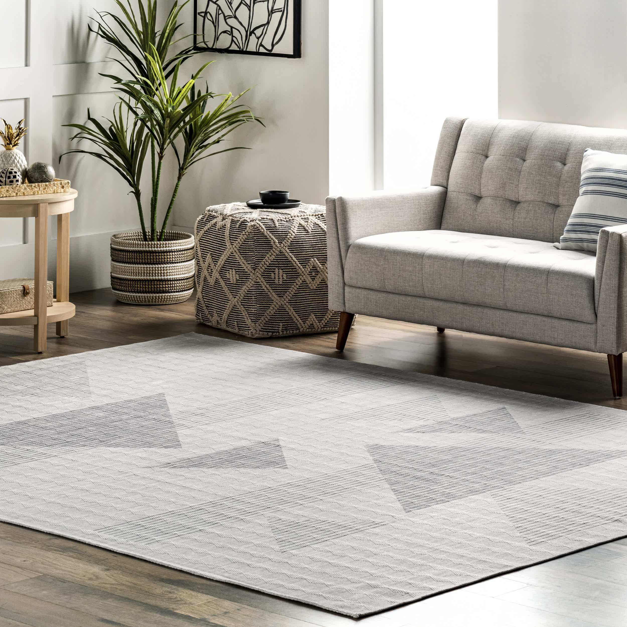 Rayna Washable Triangle Area Rug - Image 2