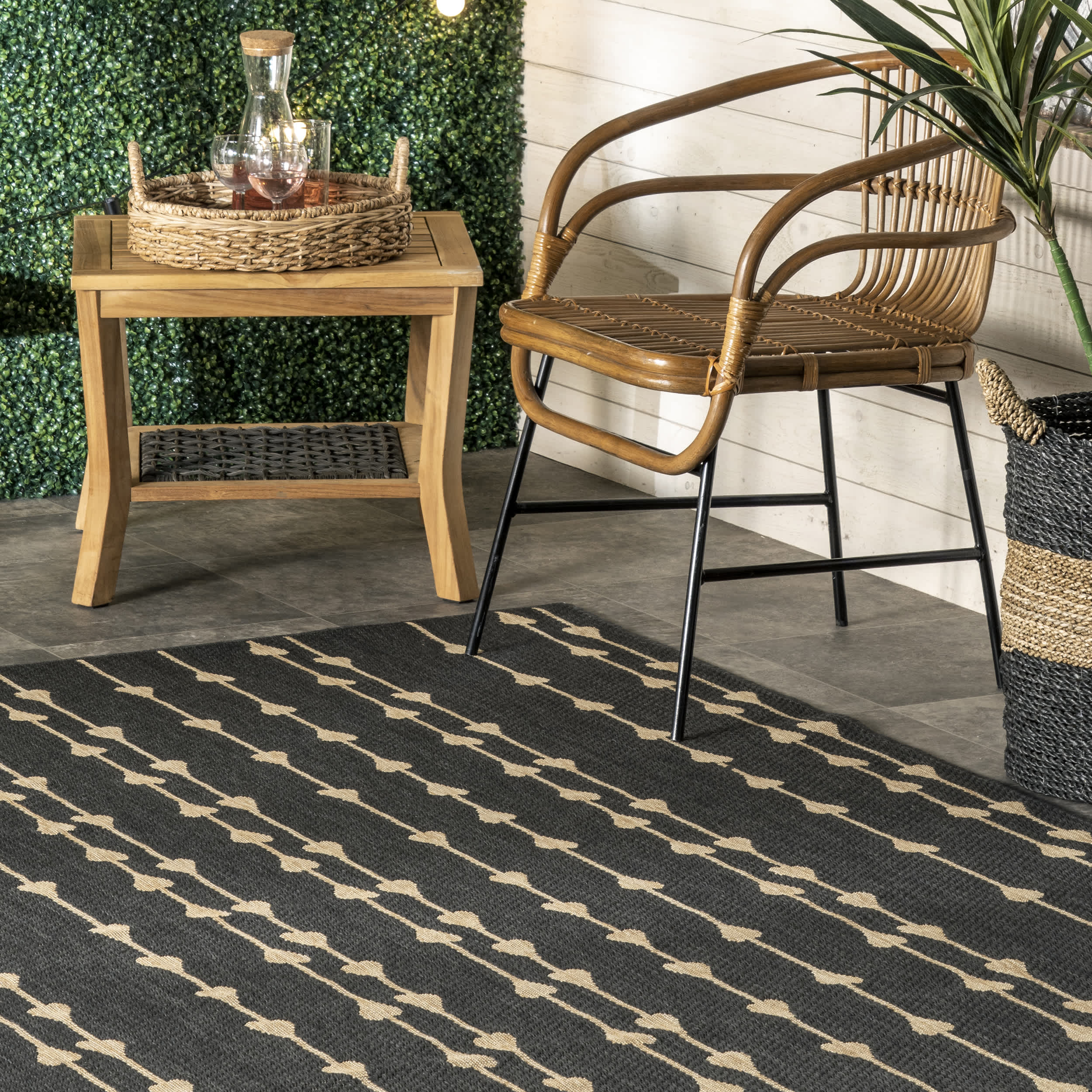 Kiernan Vertical Teardrop Stripe Indoor/Outdoor Area Rug - Image 18