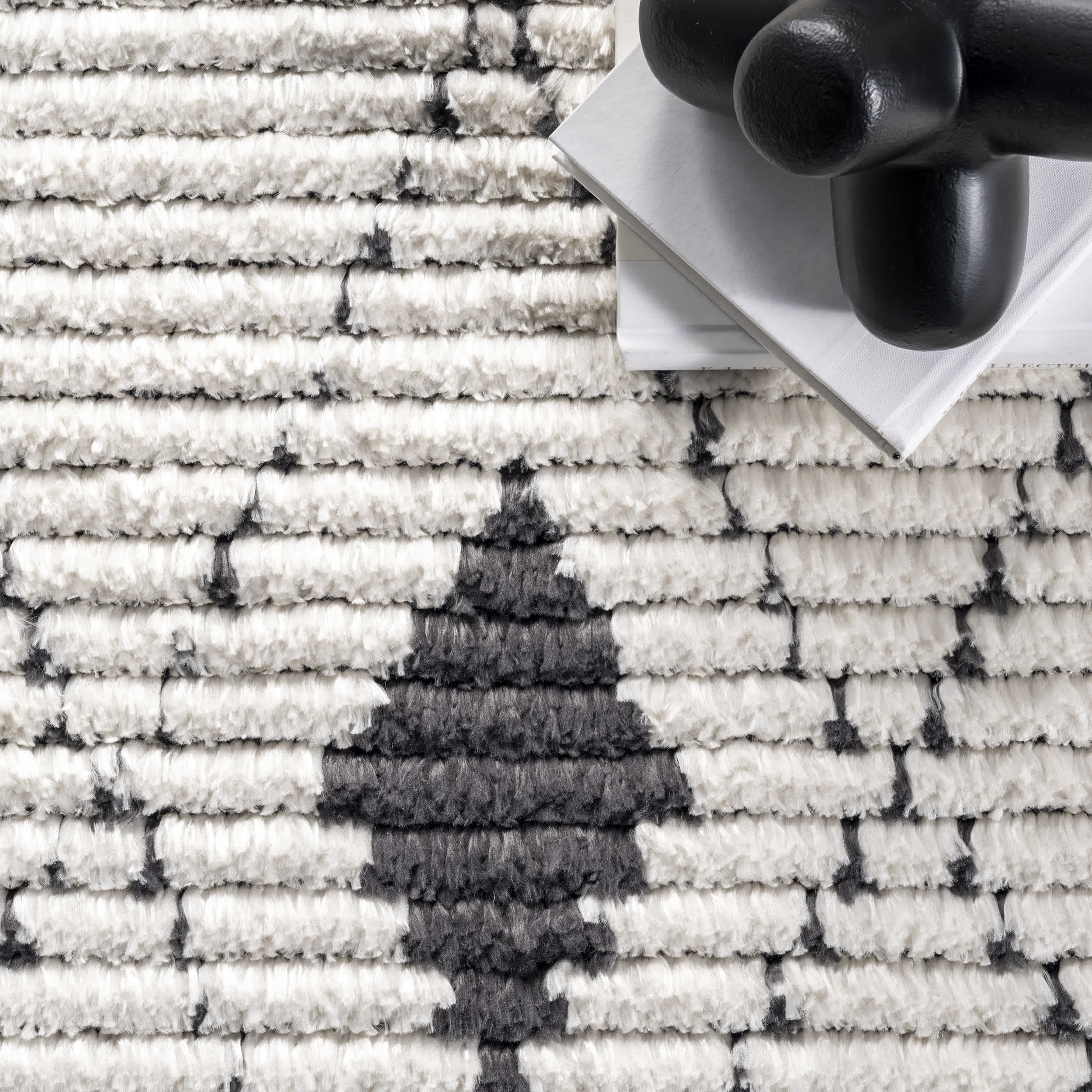 Joanna Diamond Trellis Soft Shag Fringe Area Rug - Image 6