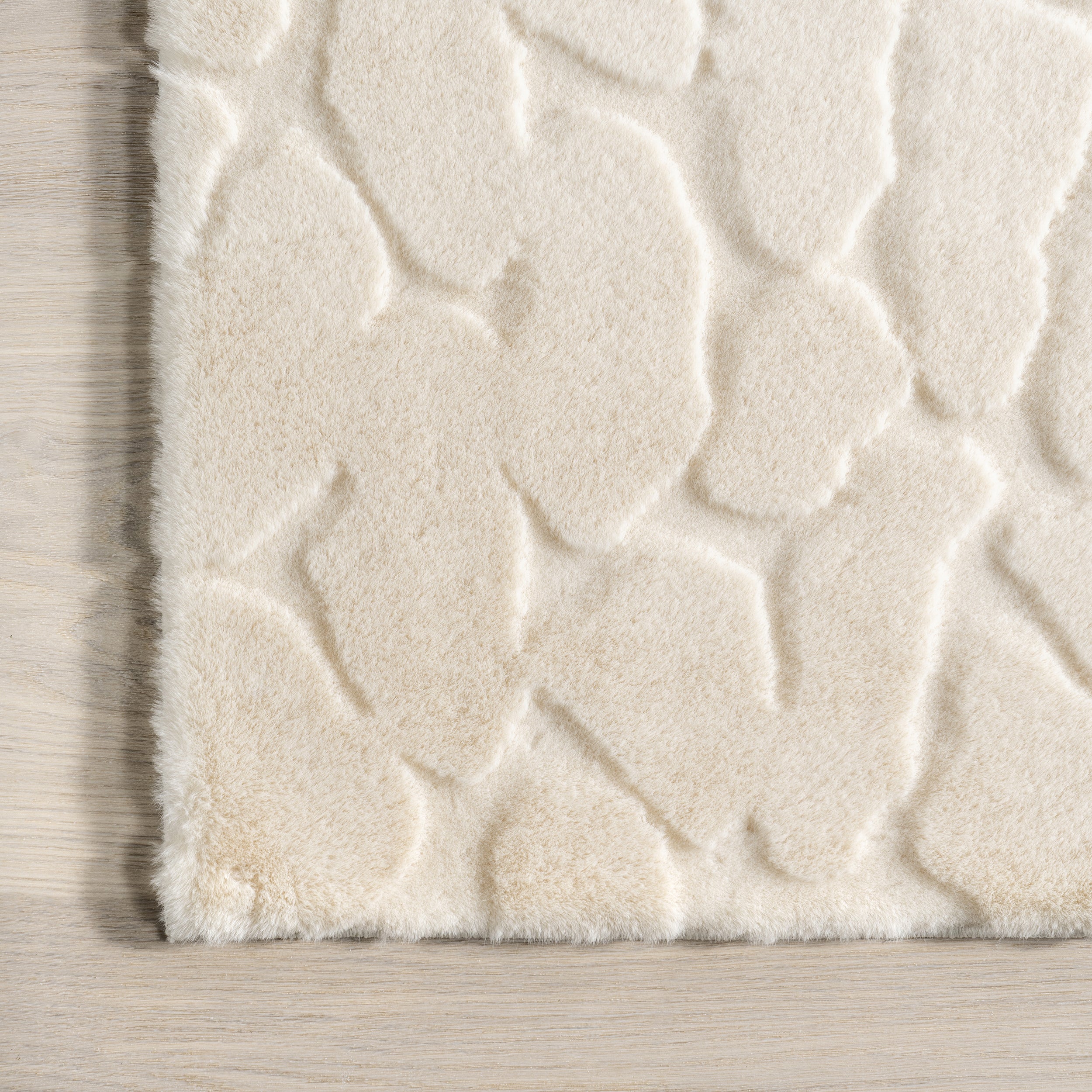 Leni Plush Cloud Geometric Machine Washable Ara Rug - Image 5