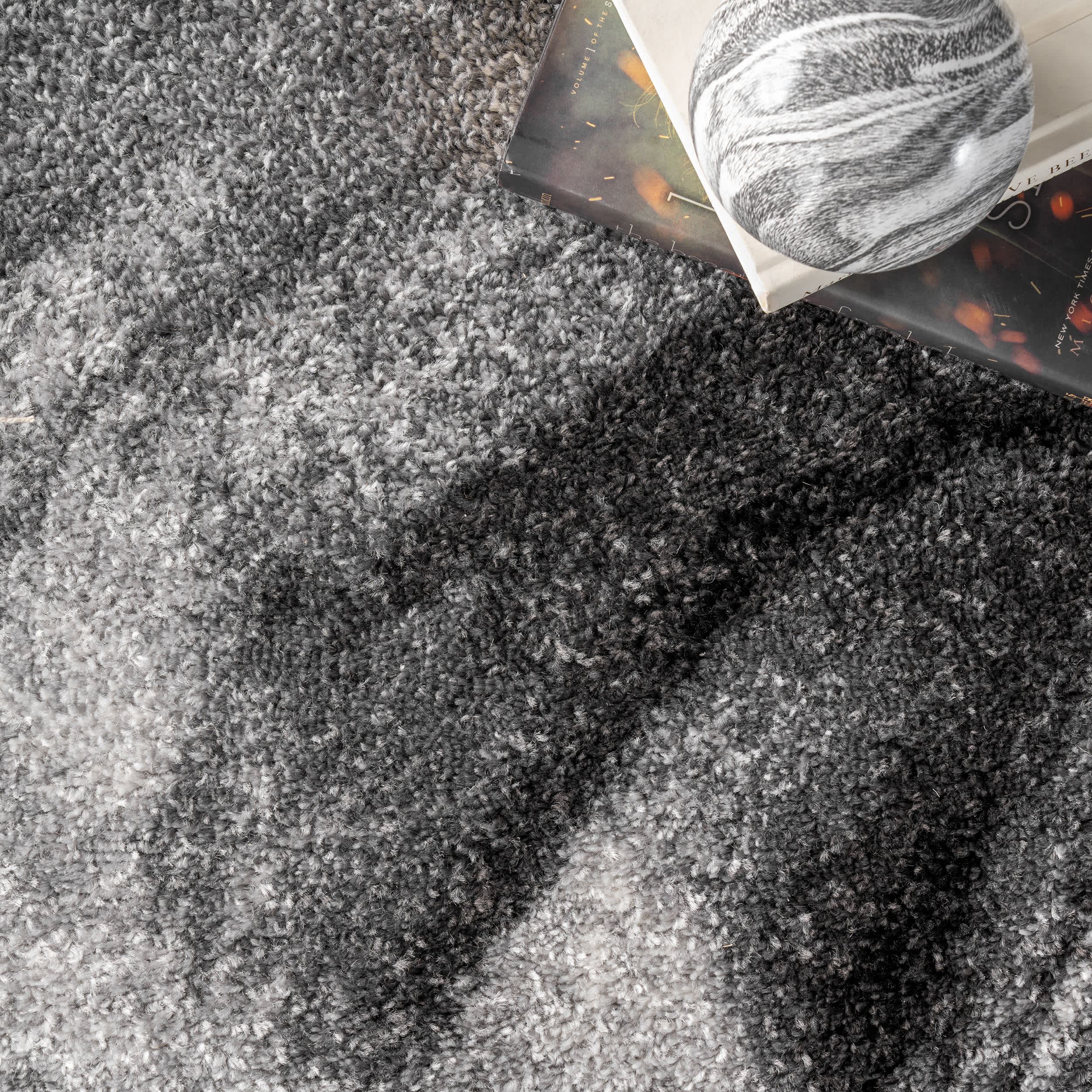 Remona Abstract Area Rug - Image 6