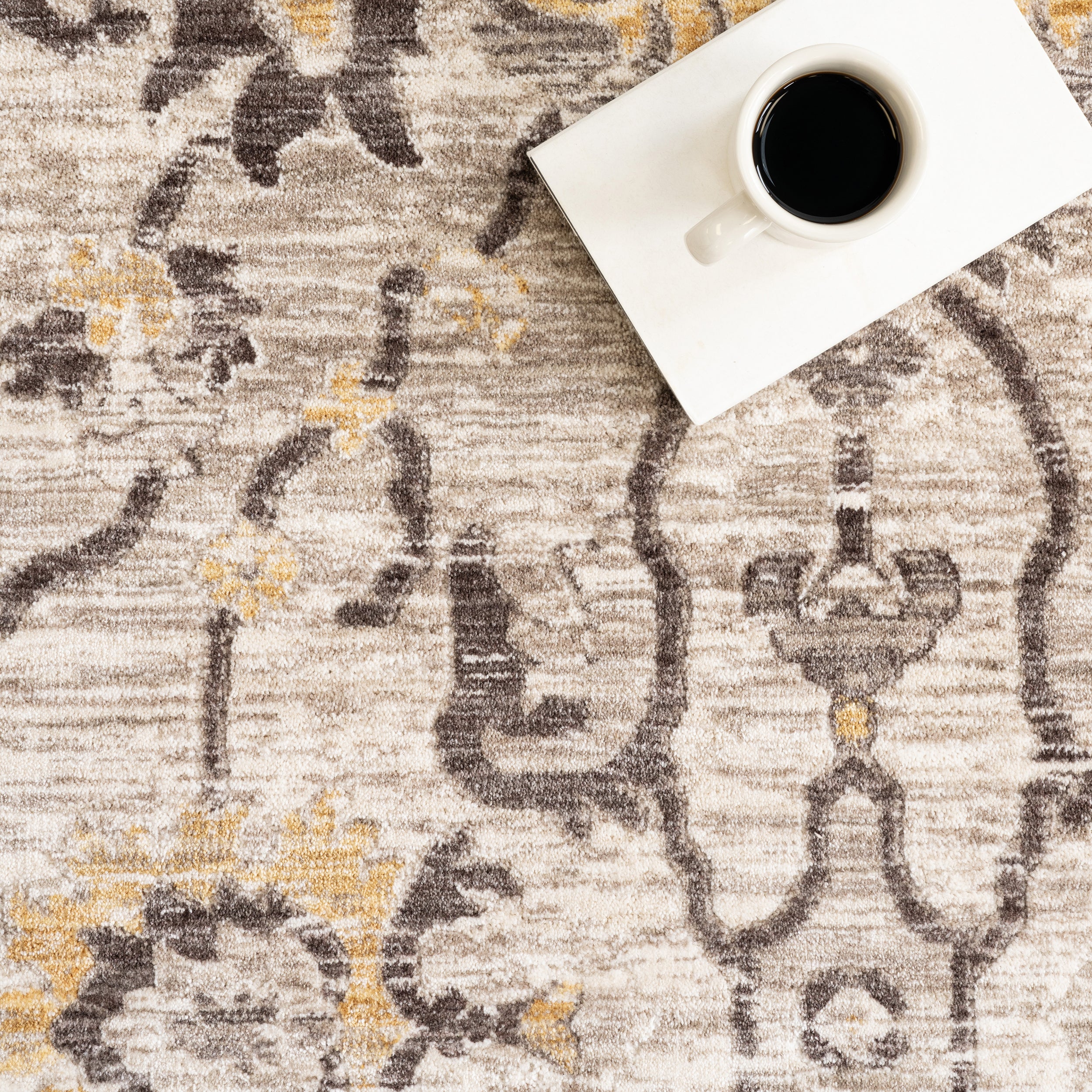 Devaki Traditional Medallion Area Rug - Image 7