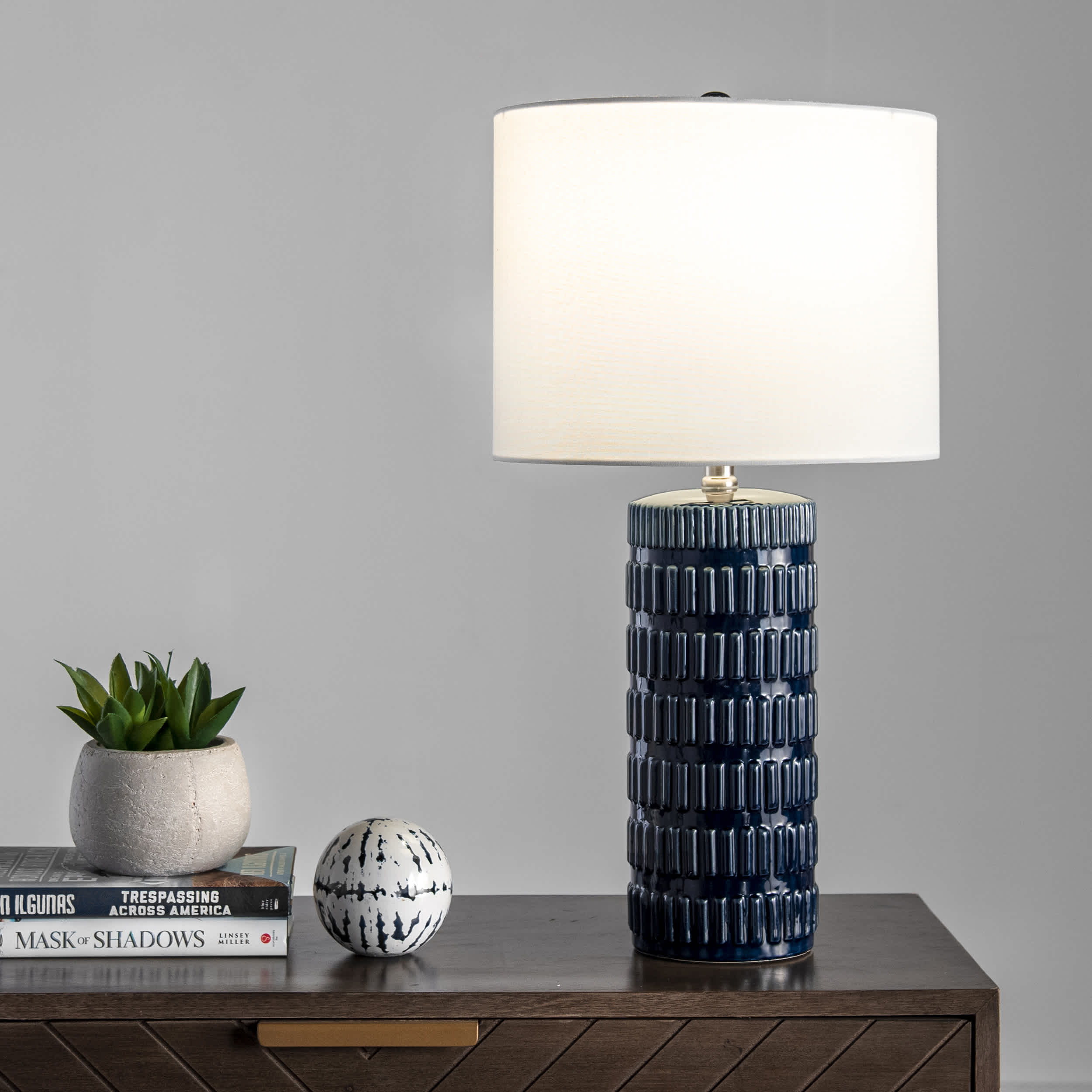 Franklin 25 Ceramic Table Lamp - Image 5