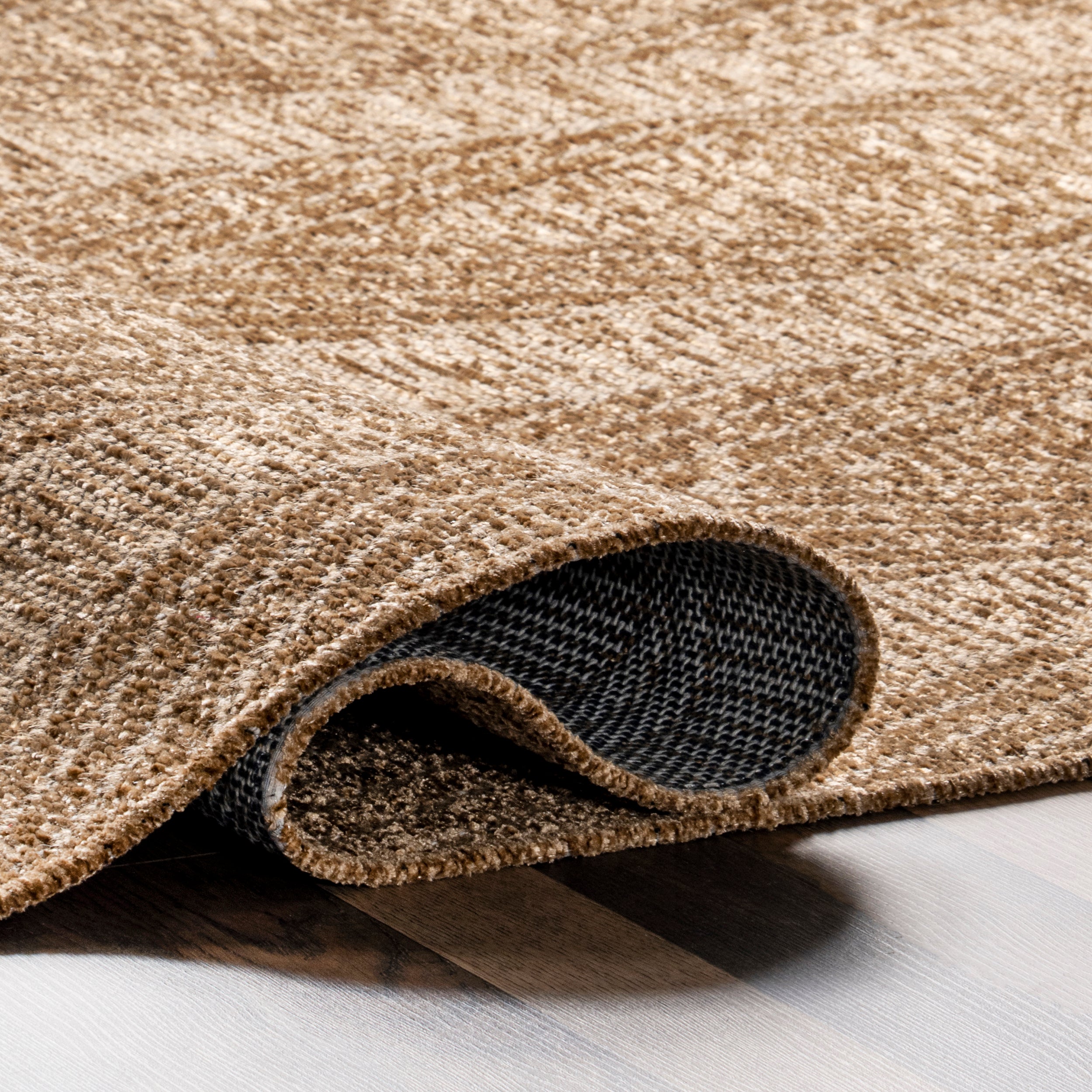 Deisy Diamond Lined Fringe Area Rug - Image 4