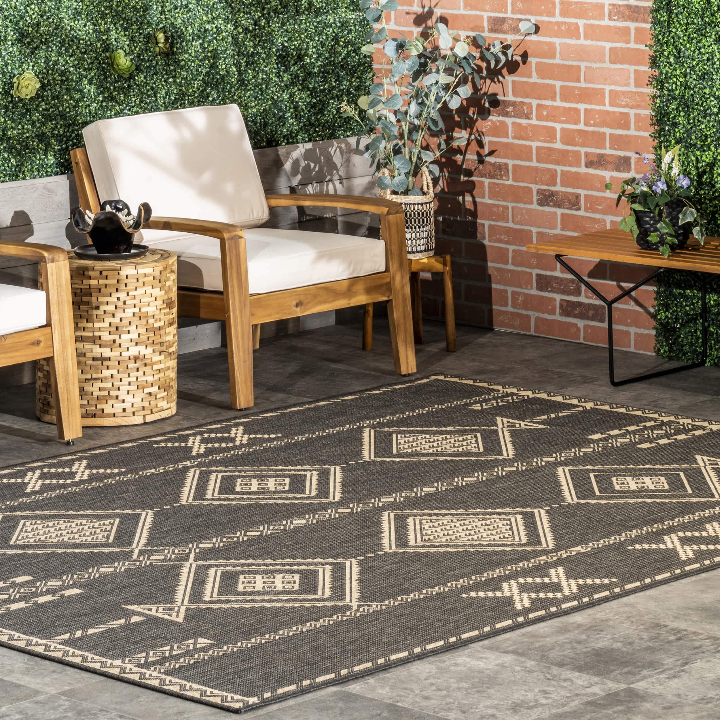 Aria Tribal Transitional Indoor/Outdoor Area Rug - Image 2