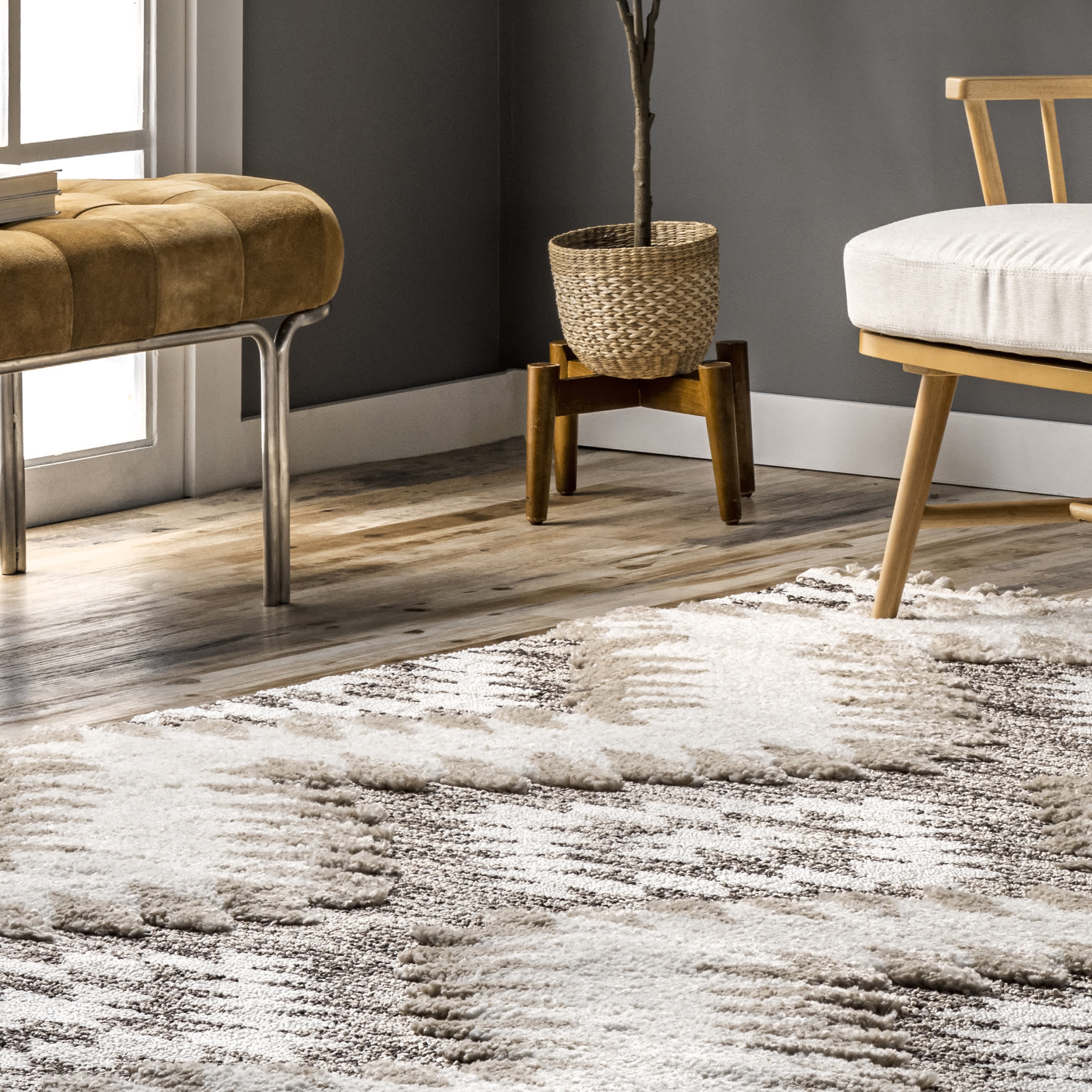 Adelade Aztec High Low Shaggy Tassel Area Rug - Image 9