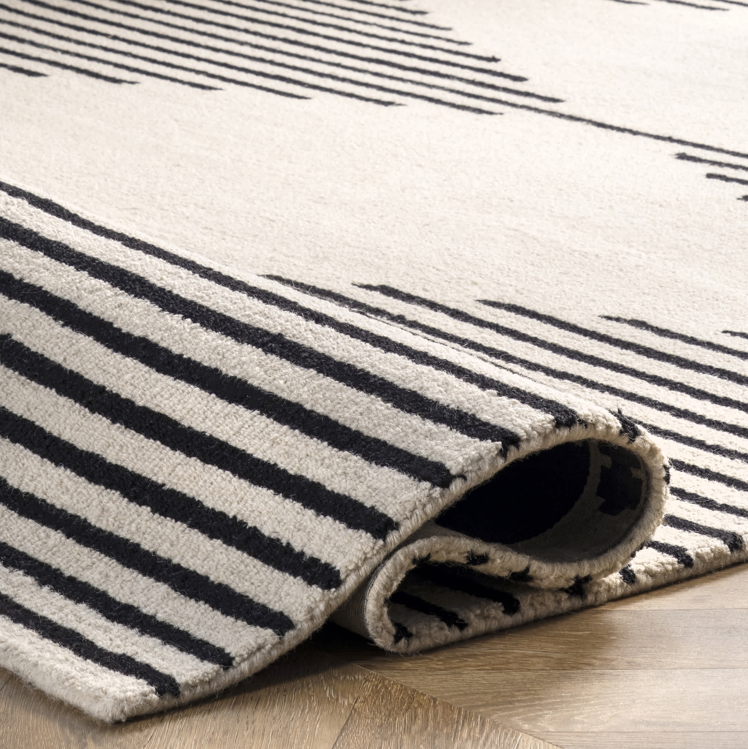 Flynne Handmade Contemporary Wool Area Rug - Image 4