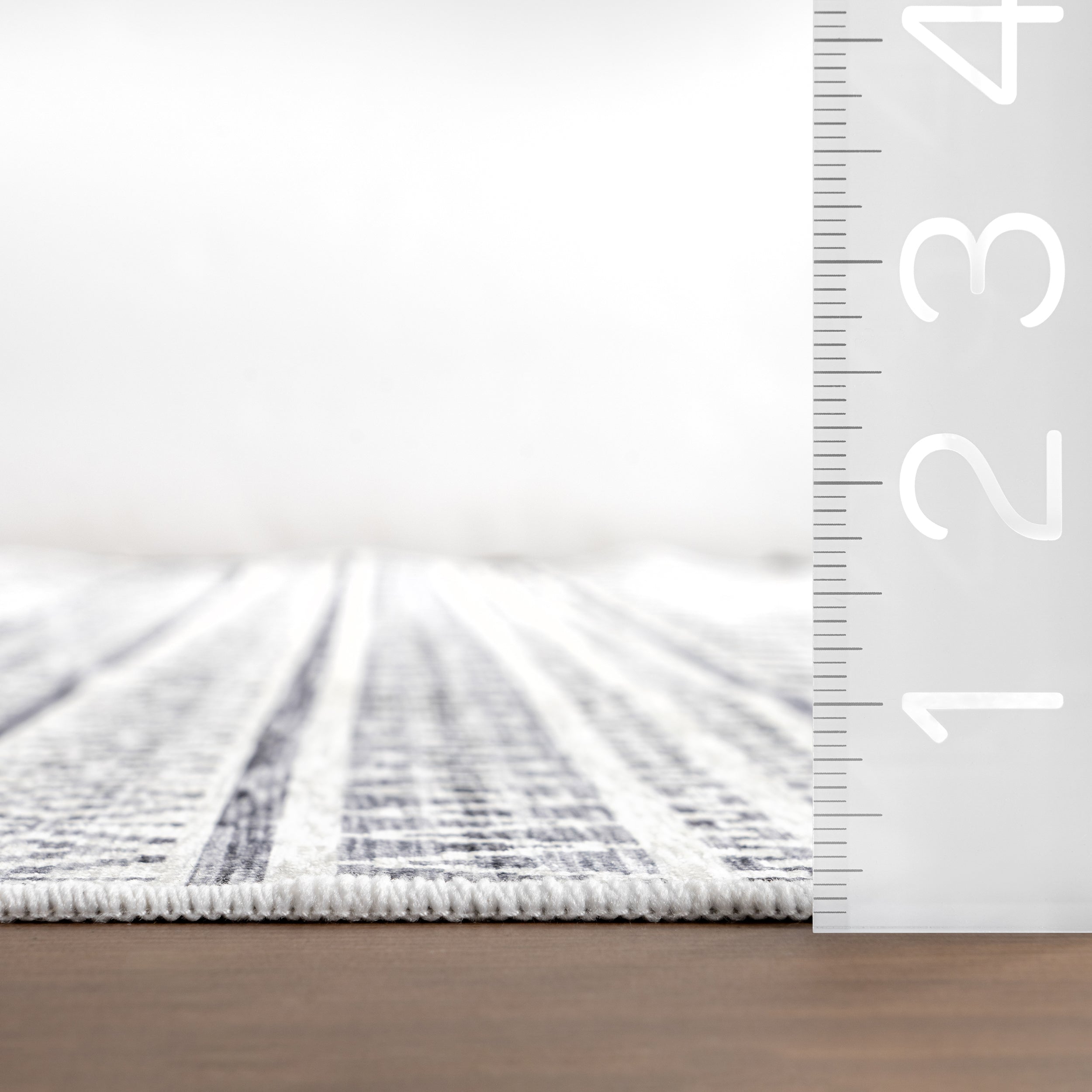 Juni Southwestern SplashGuard Machine Washable Area Rug - Image 3