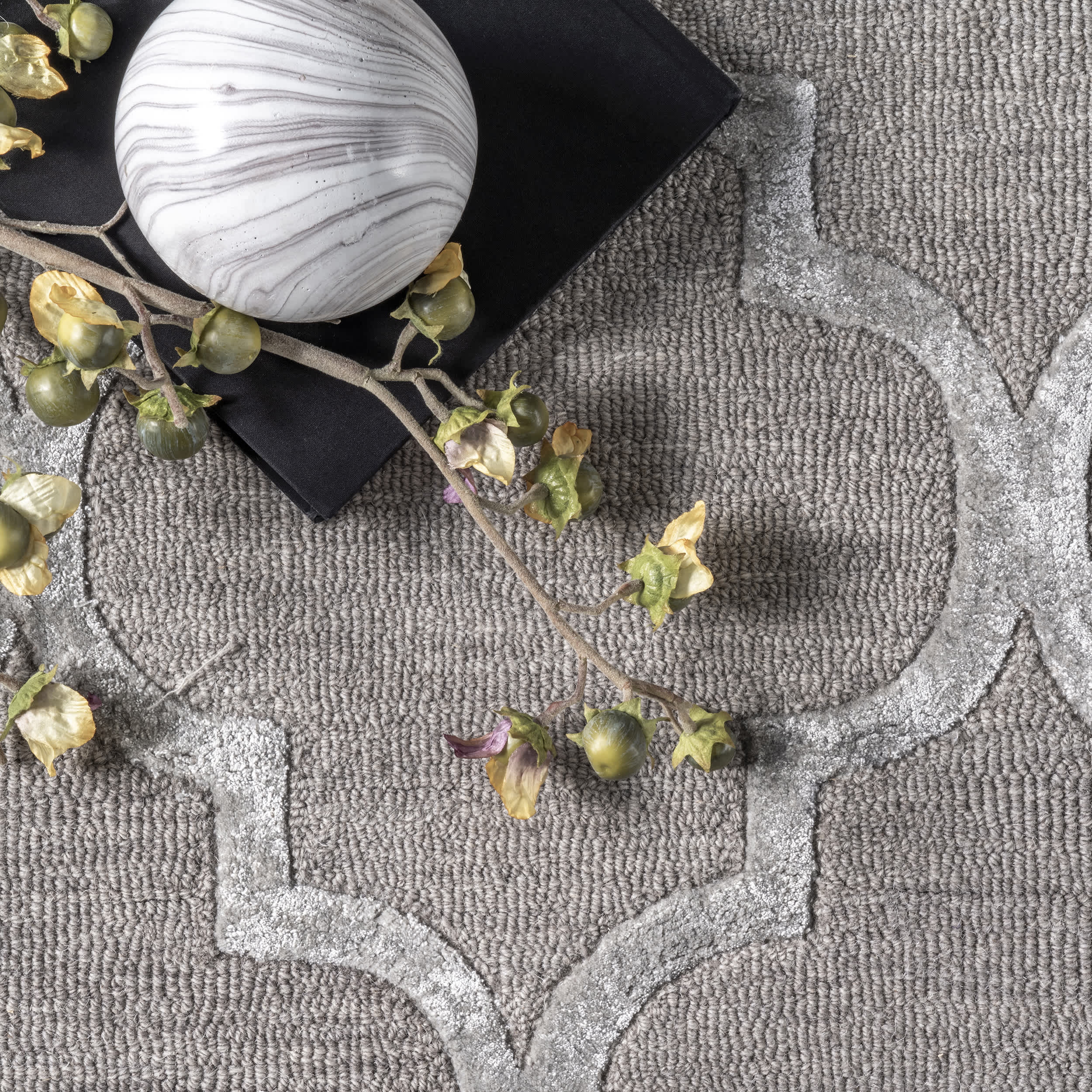 Hand Tufted Park Avenue Trellis Area Rug - Image 12