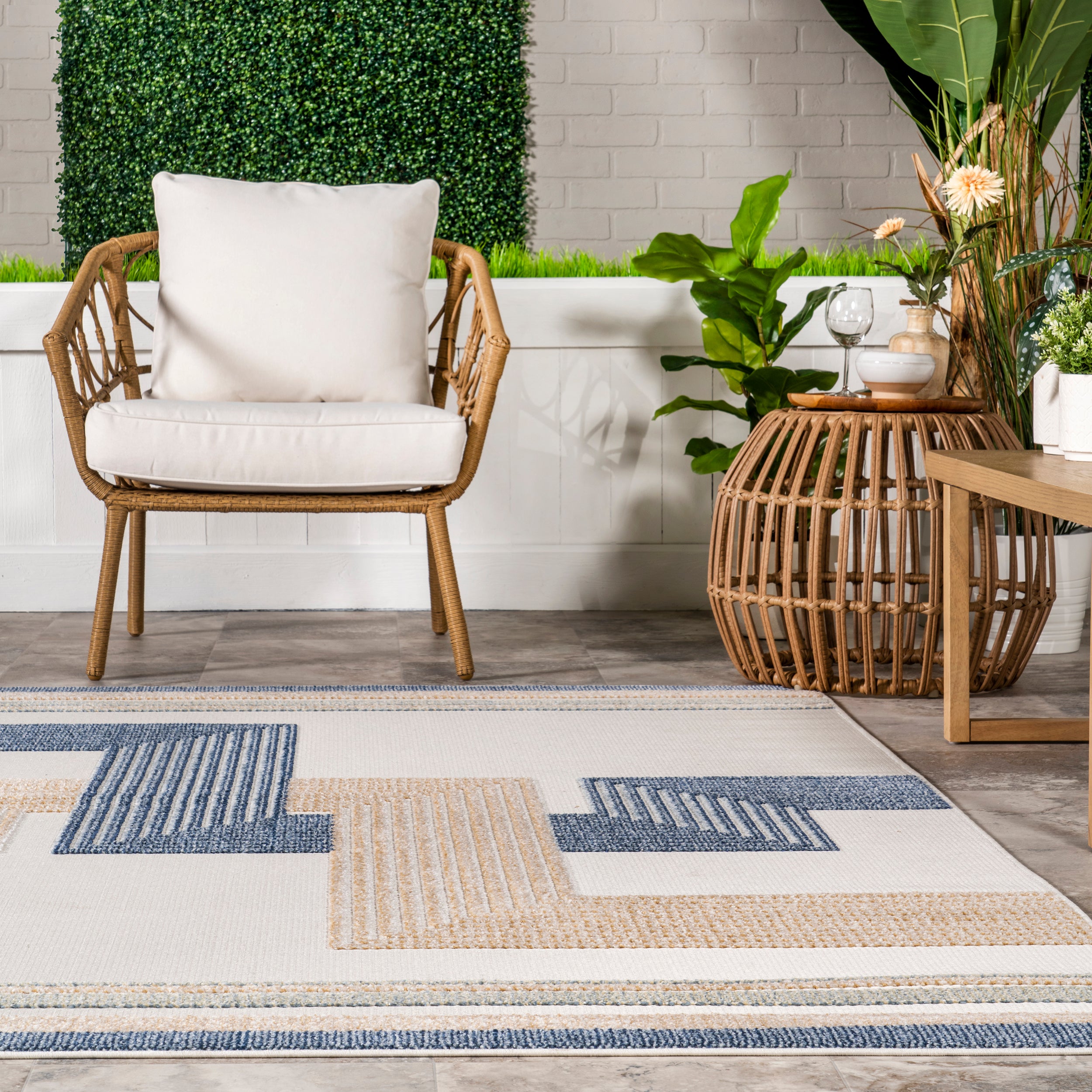 Adira Geometric Striped Indoor/Outdoor Area Rug - Image 8