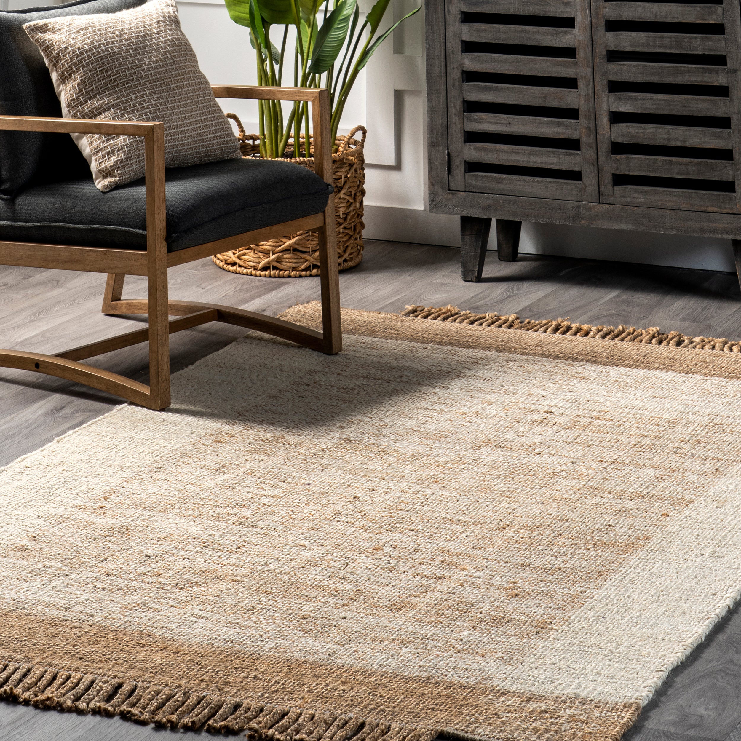 Fletcher Casual Jute Middle Tassel Area Rug - Image 9