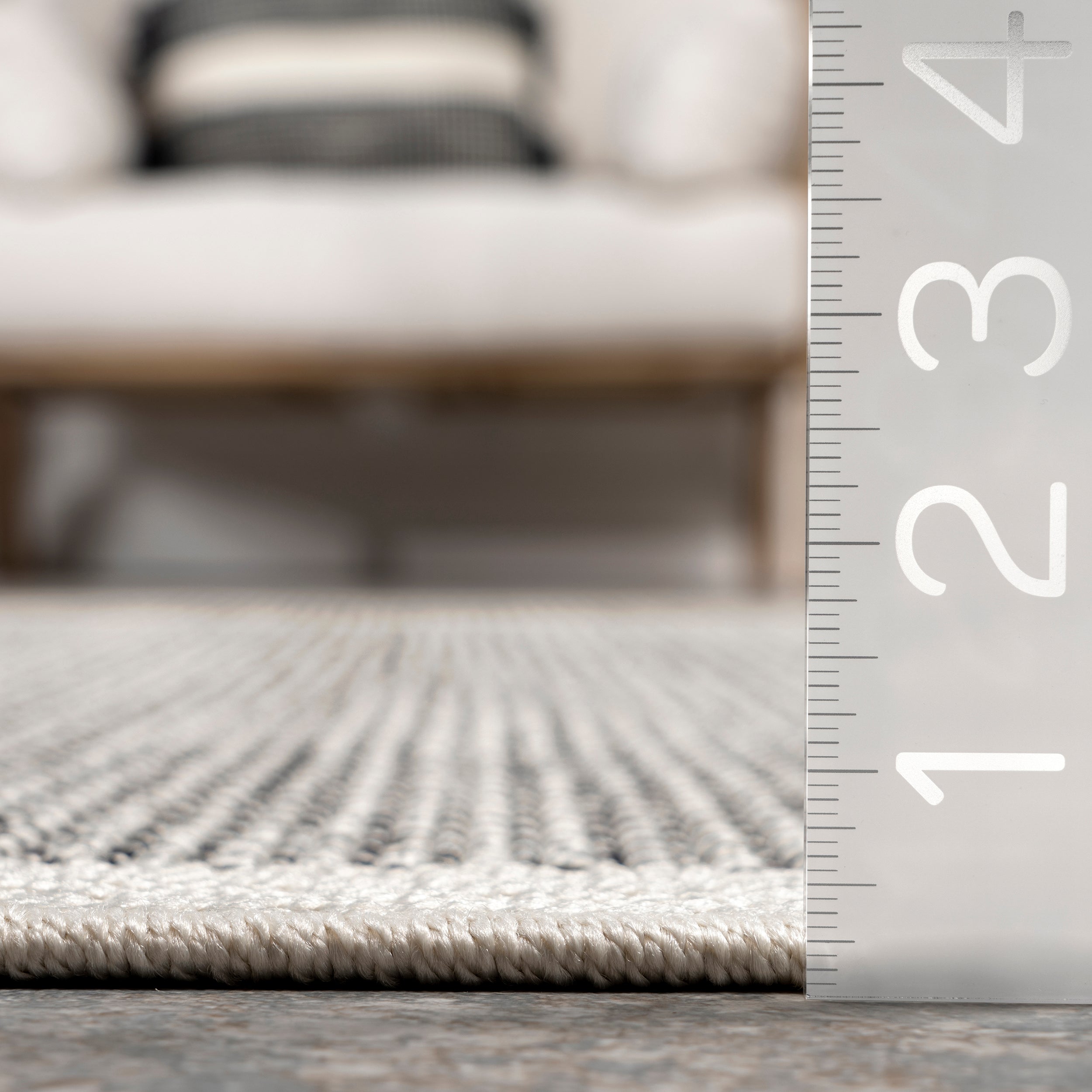 Linnea Contemporary Indoor/Outdoor Area Rug - Image 3