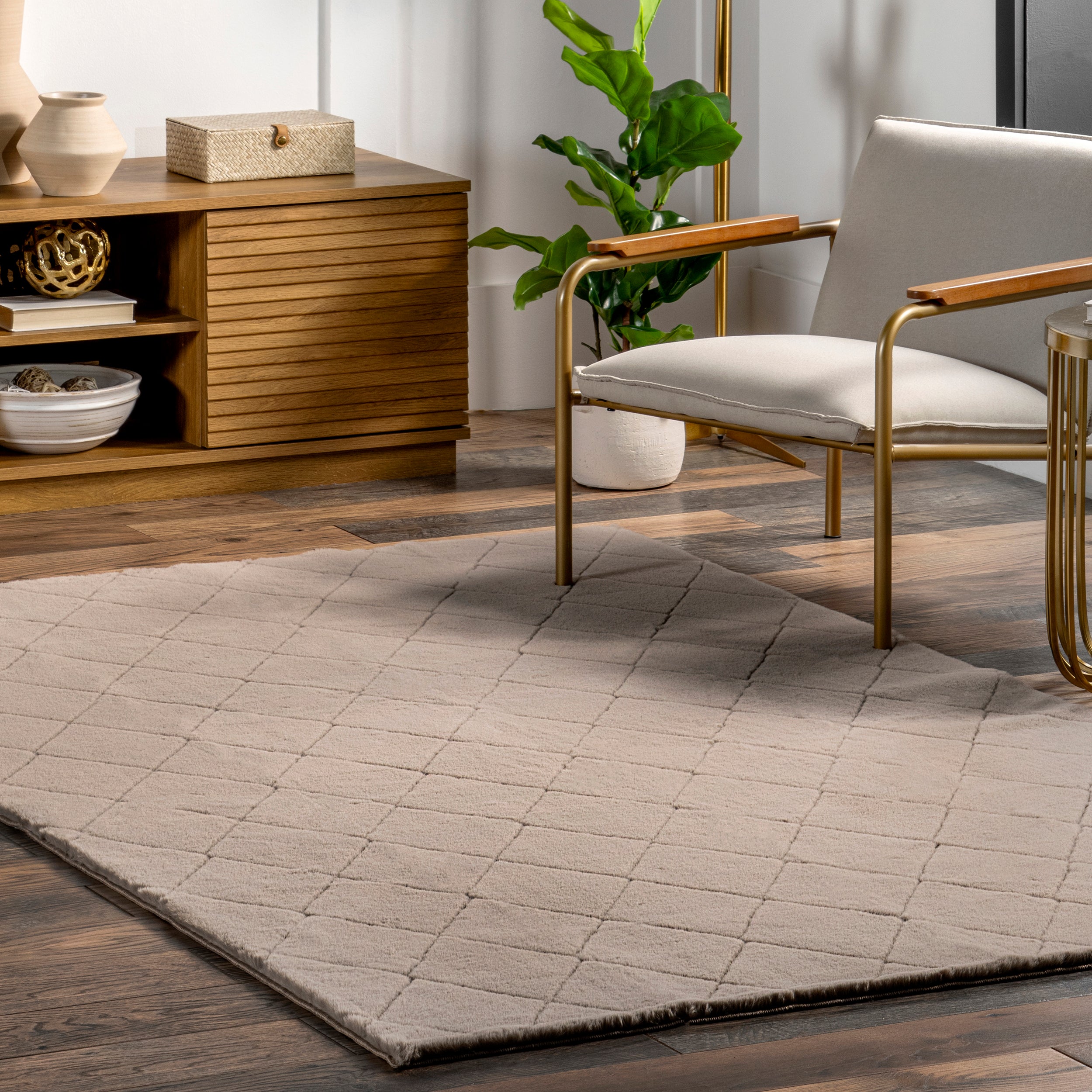 Amy Casual Faux Rabbit Machine Washable Area Rug - Image 28