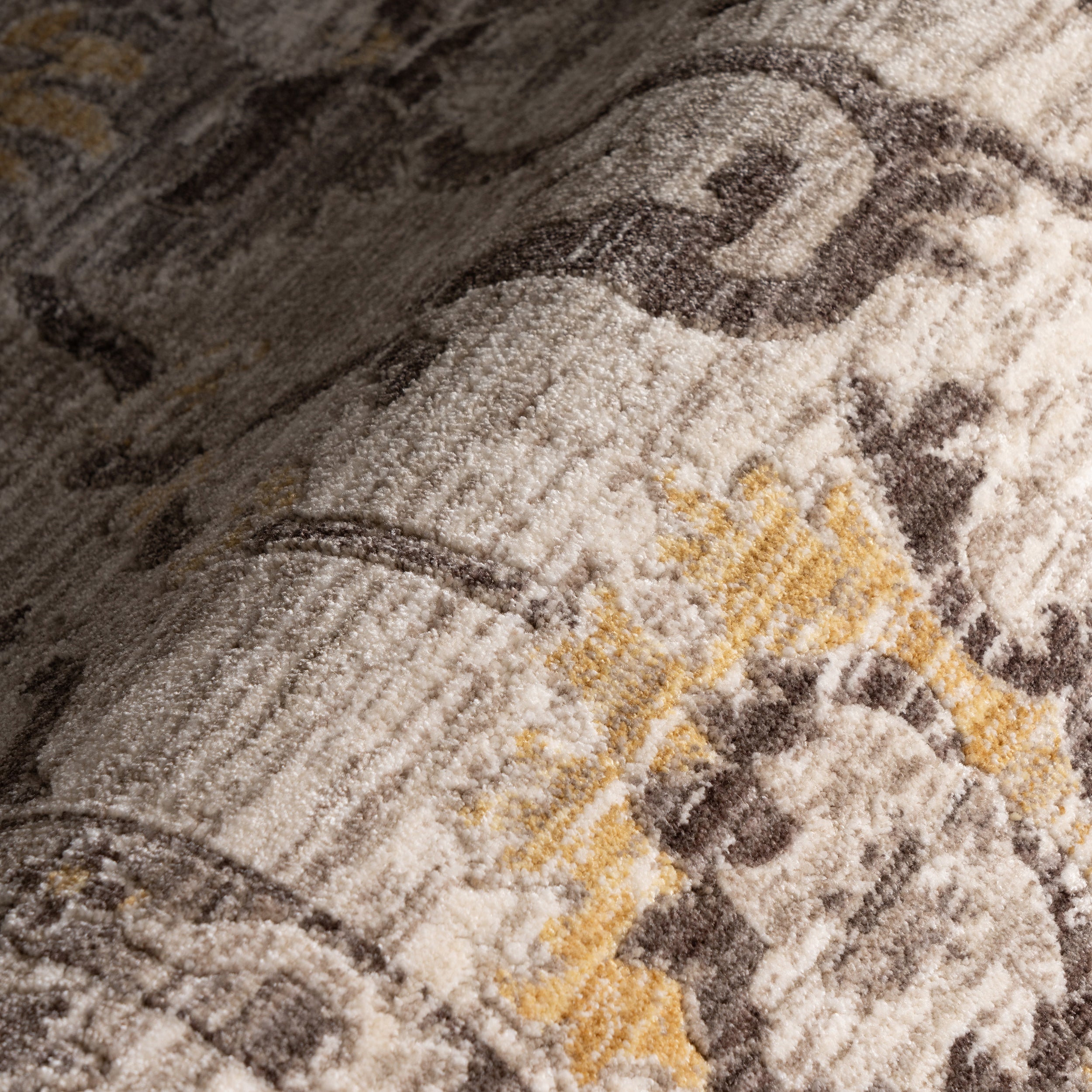 Devaki Traditional Medallion Area Rug - Image 5