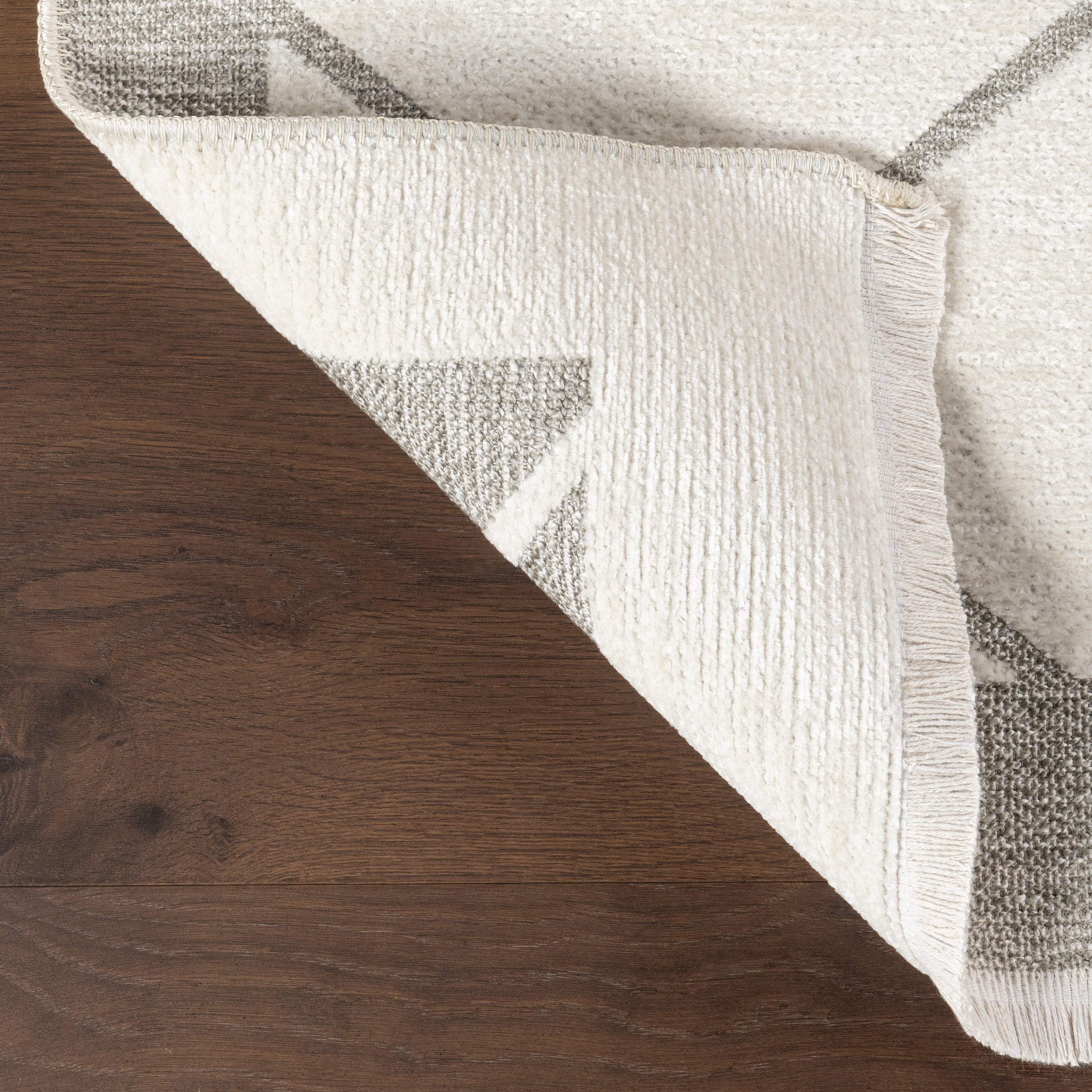 Amiyah SuperiorWash Reversible Machine Washable Area Rug - Image 7